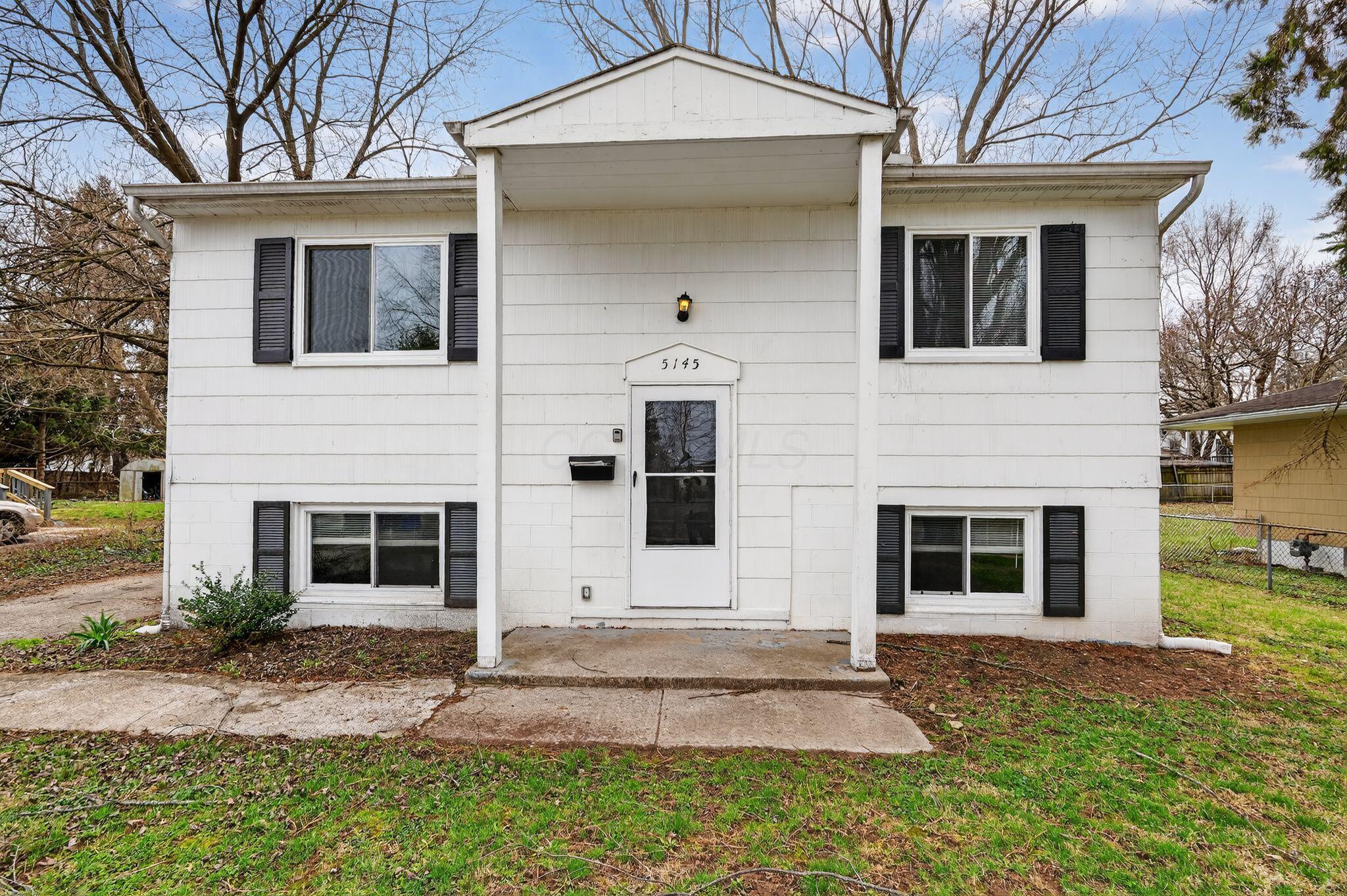 5145 Rutledge Drive S Property Photo 1