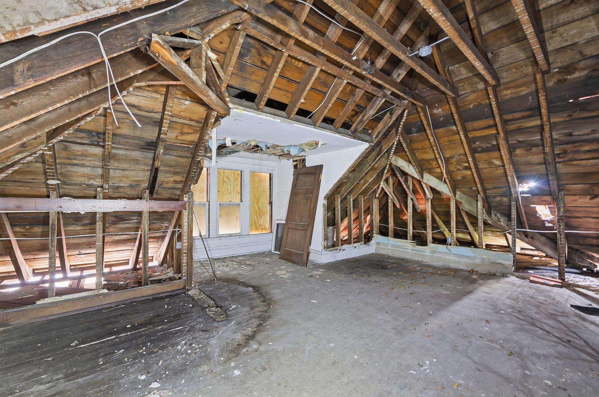 1703 Bryden Road Property Photo 33
