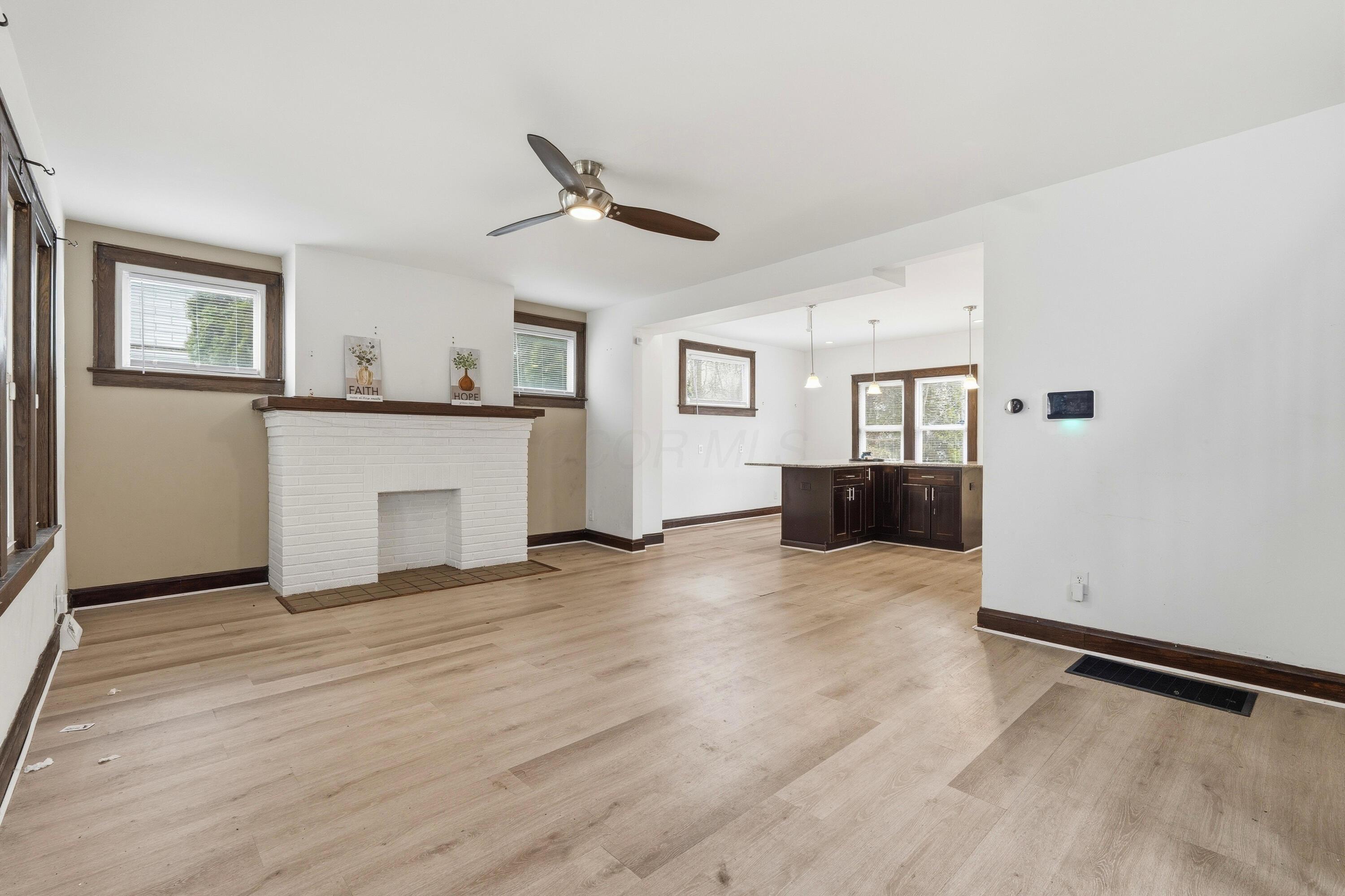 2282 Willamont Avenue Property Photo 6