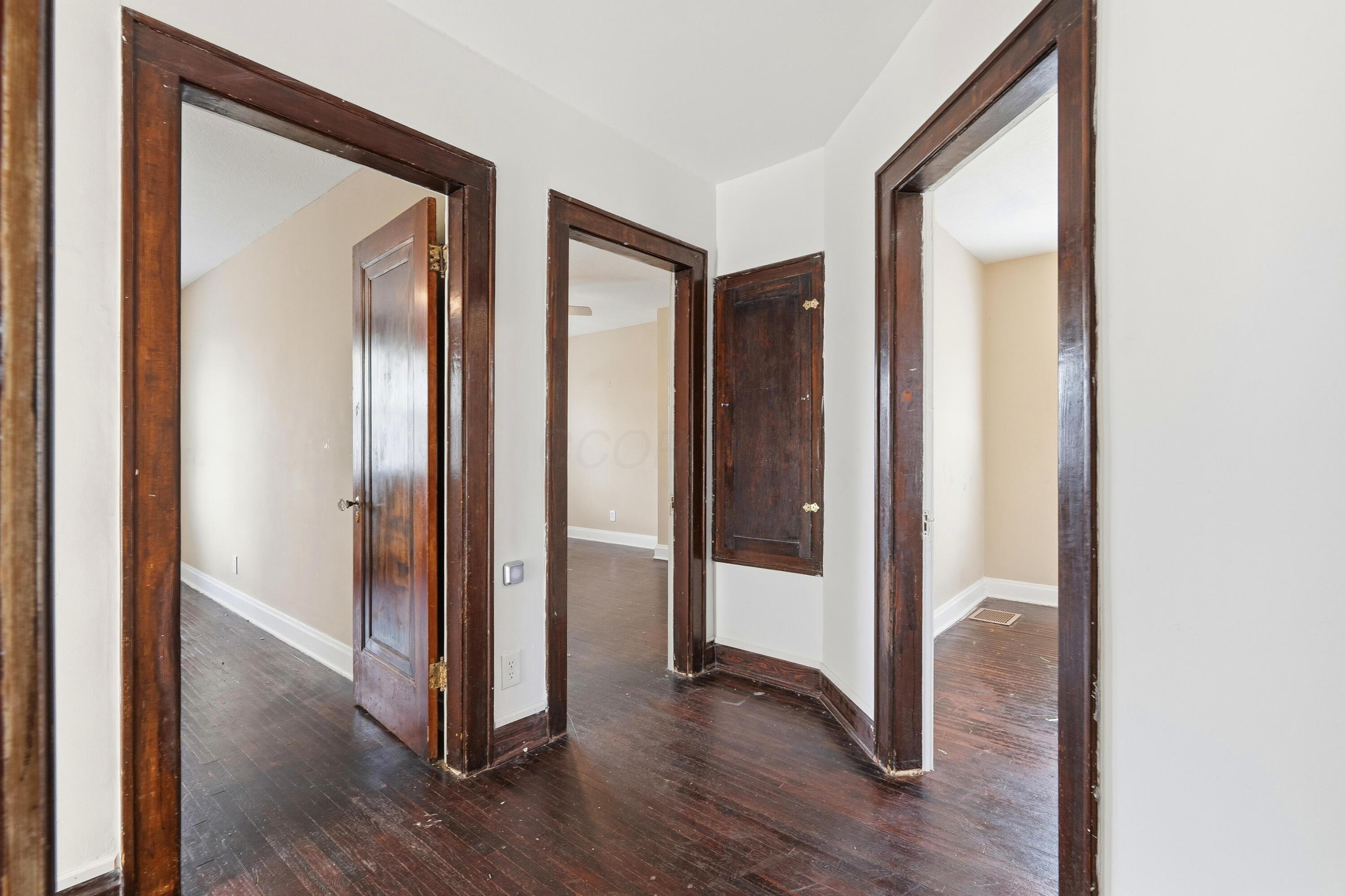 2282 Willamont Avenue Property Photo 10