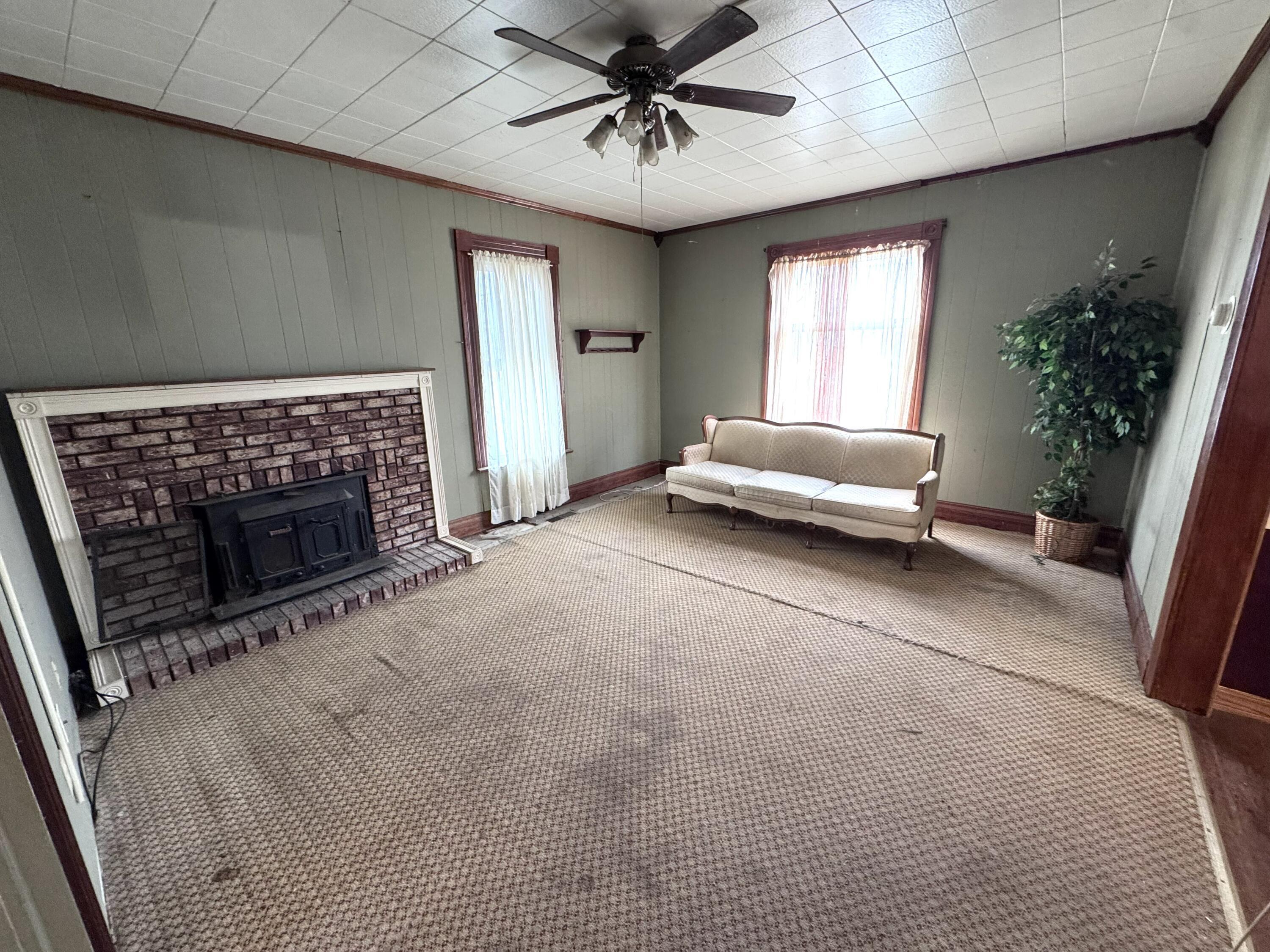 74 E Whitney Avenue Property Photo 5
