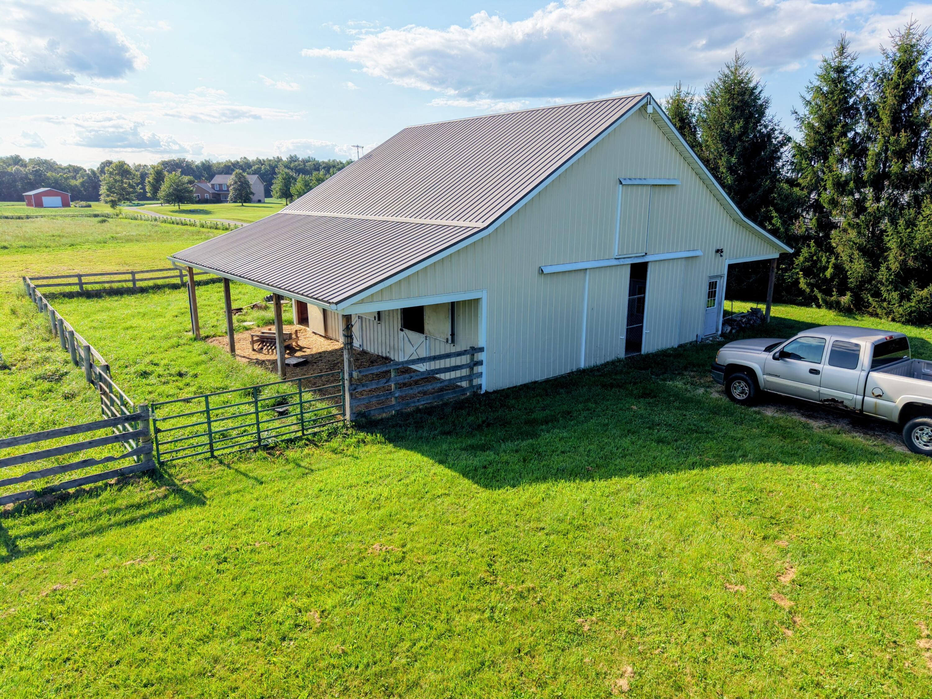 2313 Horseshoe Road Property Photo 11