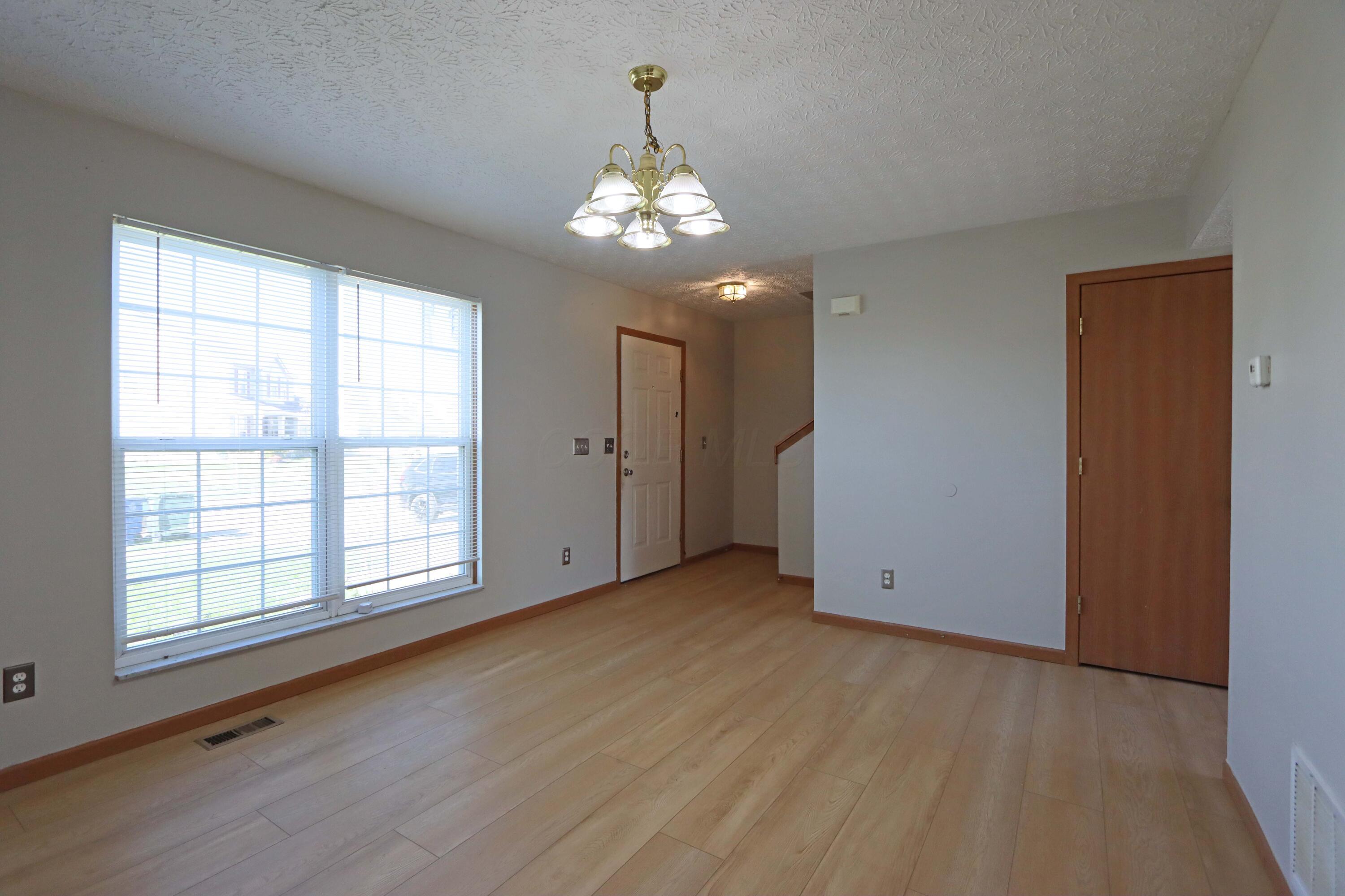 4897 Nieles Edge Drive Property Photo 7