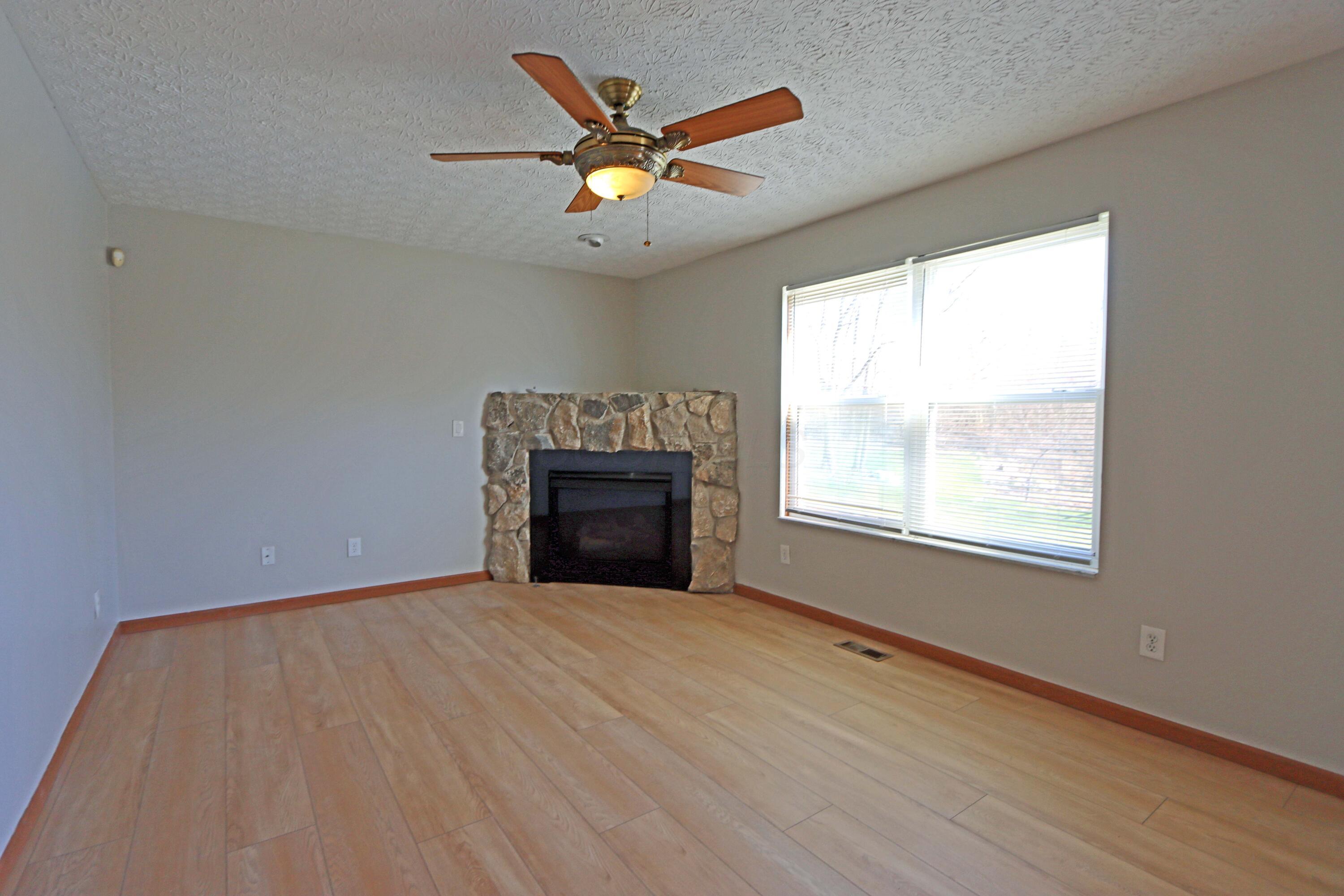 4897 Nieles Edge Drive Property Photo 17