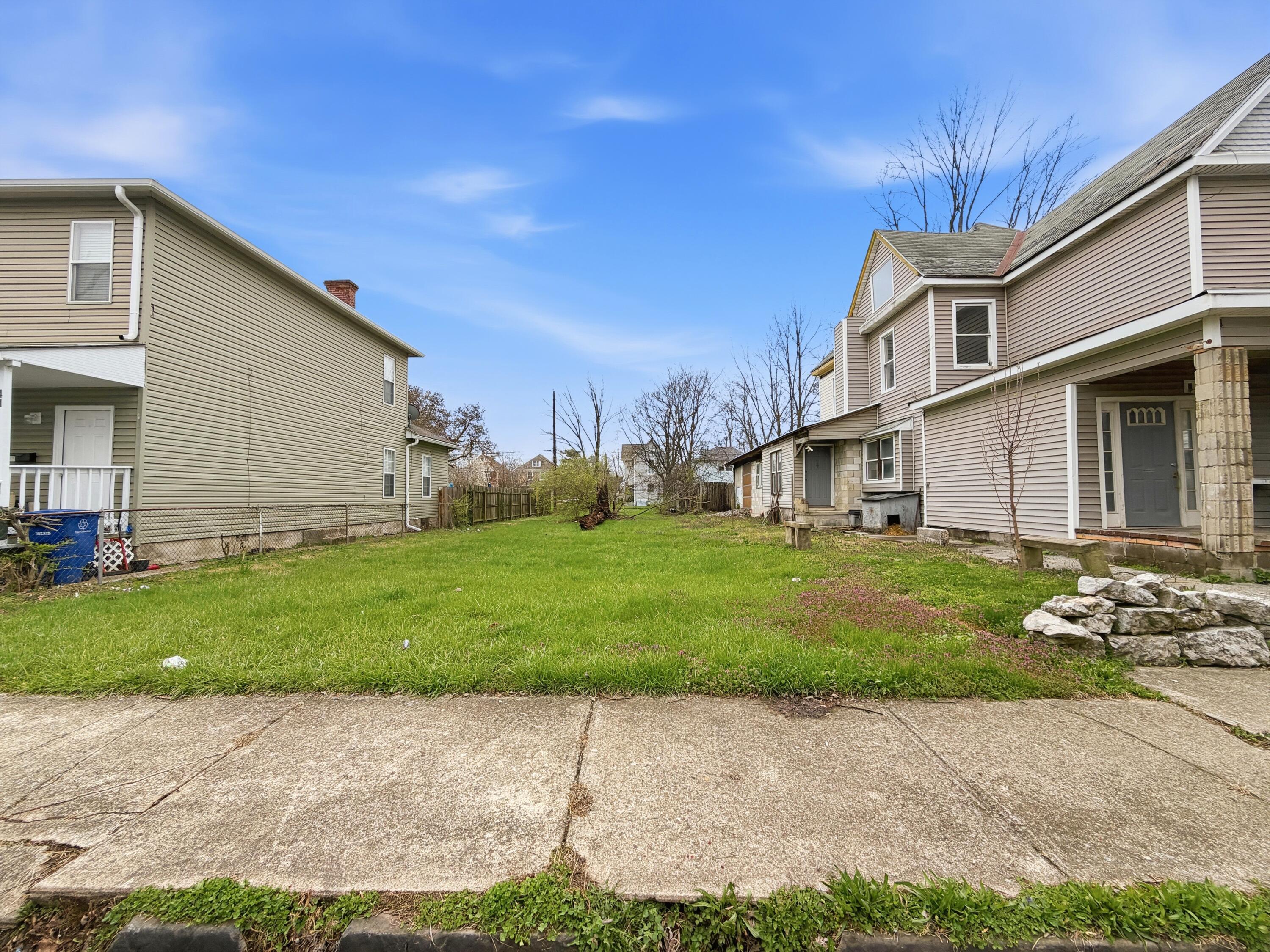 43 N Jones Avenue Property Photo 1