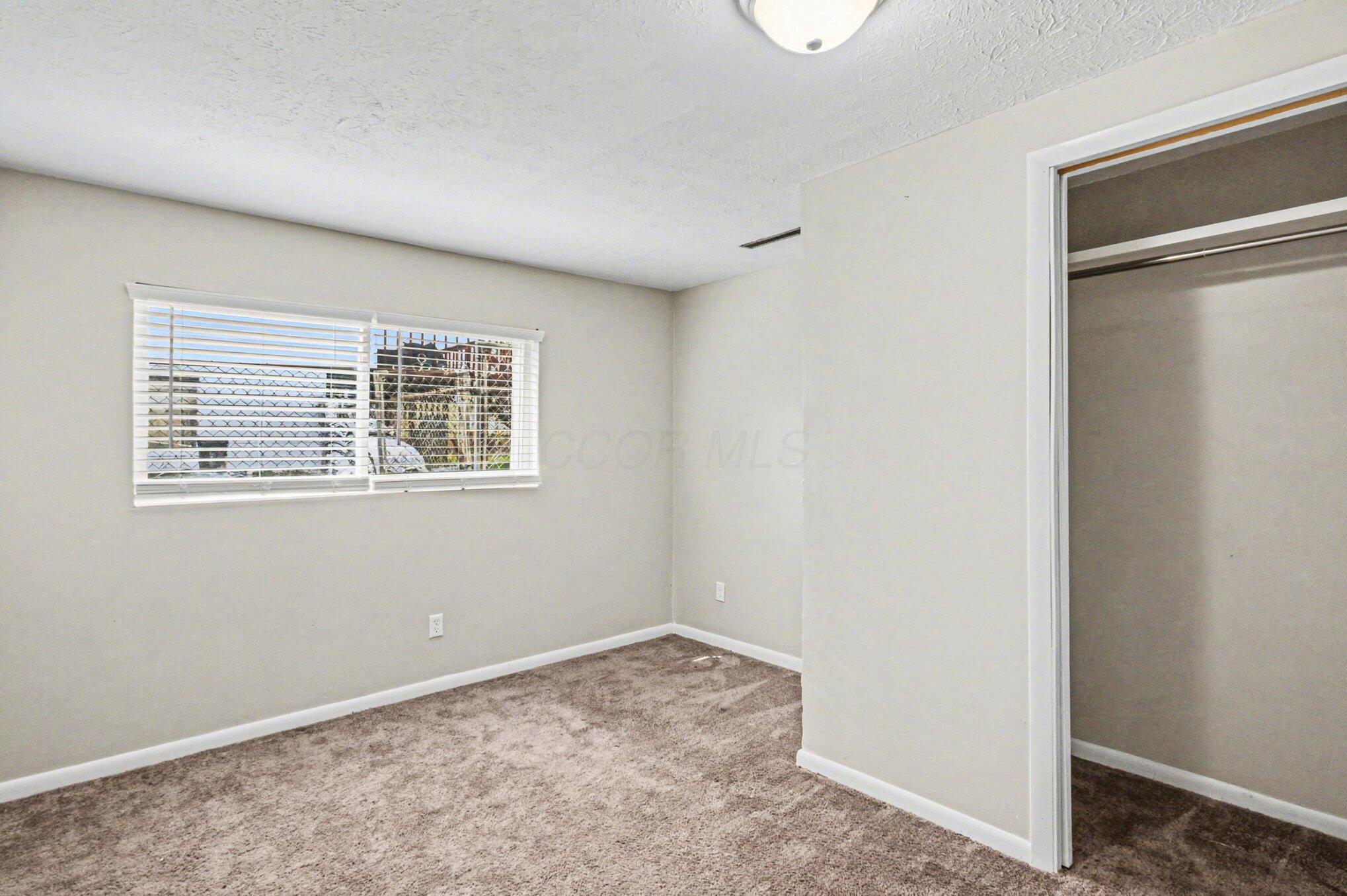 858 Higbee Drive S Property Photo 14