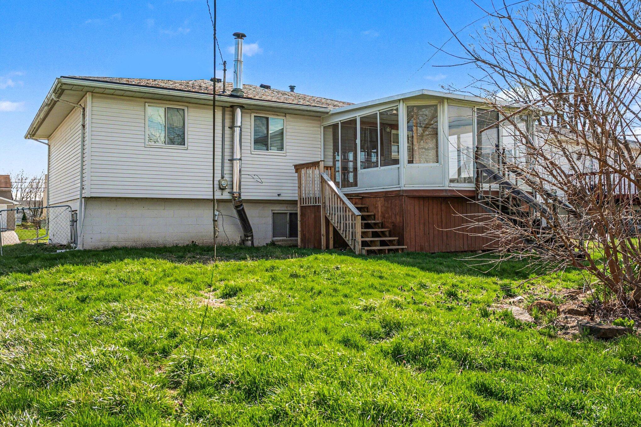 858 Higbee Drive S Property Photo 16