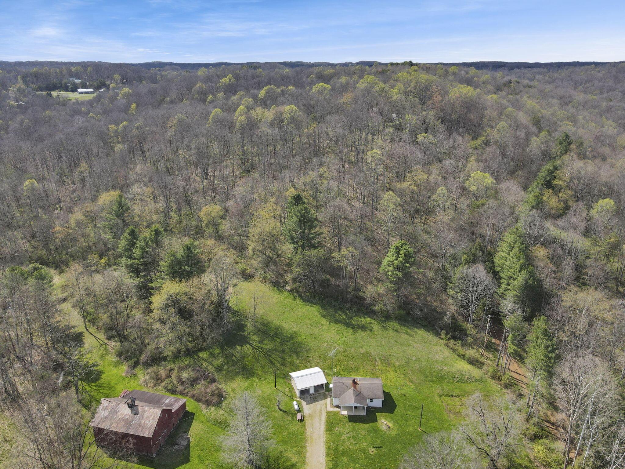 22497 State Route 93 S Property Photo 1