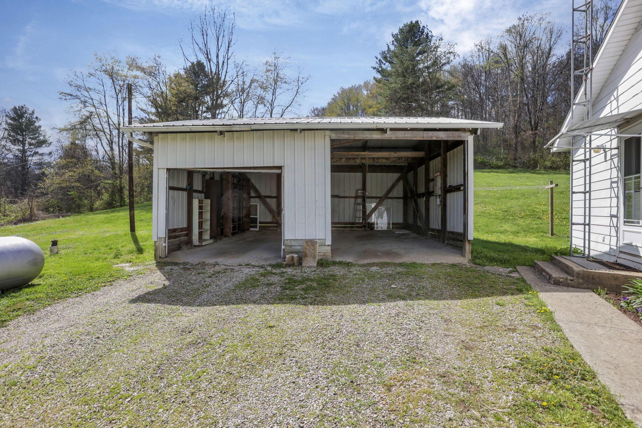 22497 State Route 93 S Property Photo 4