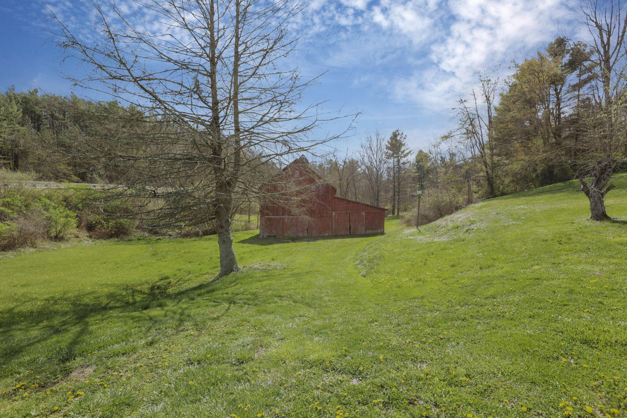 22497 State Route 93 S Property Photo 12