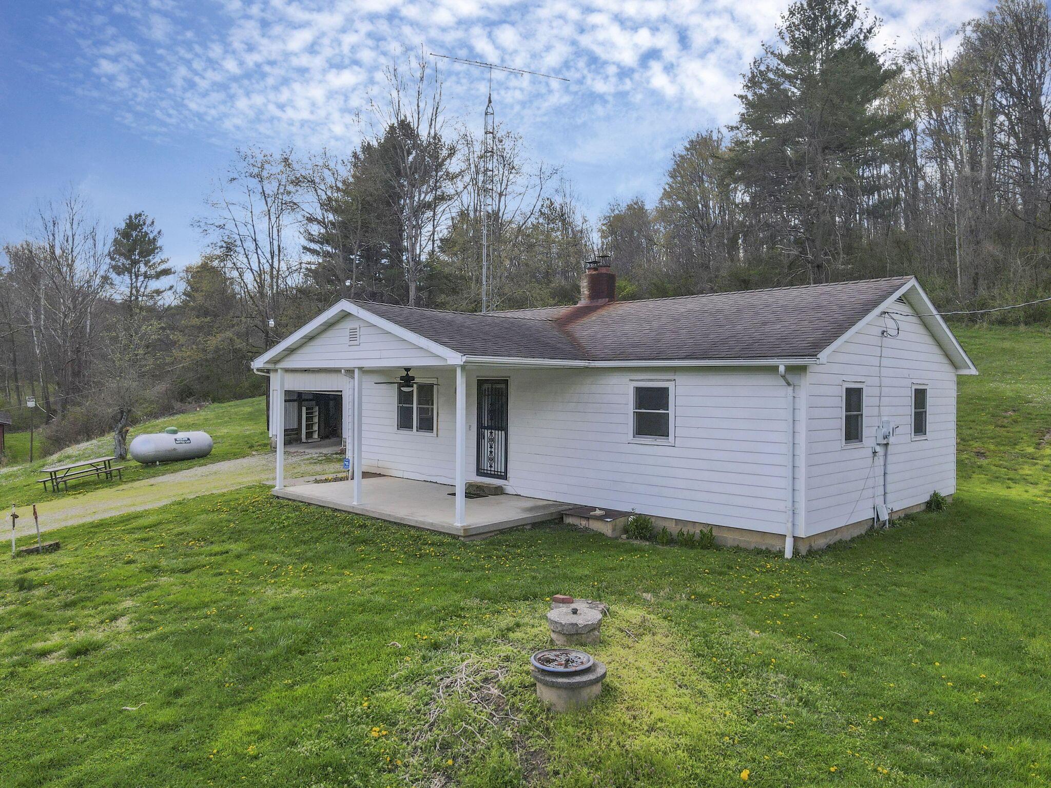 22497 State Route 93 S Property Photo 58