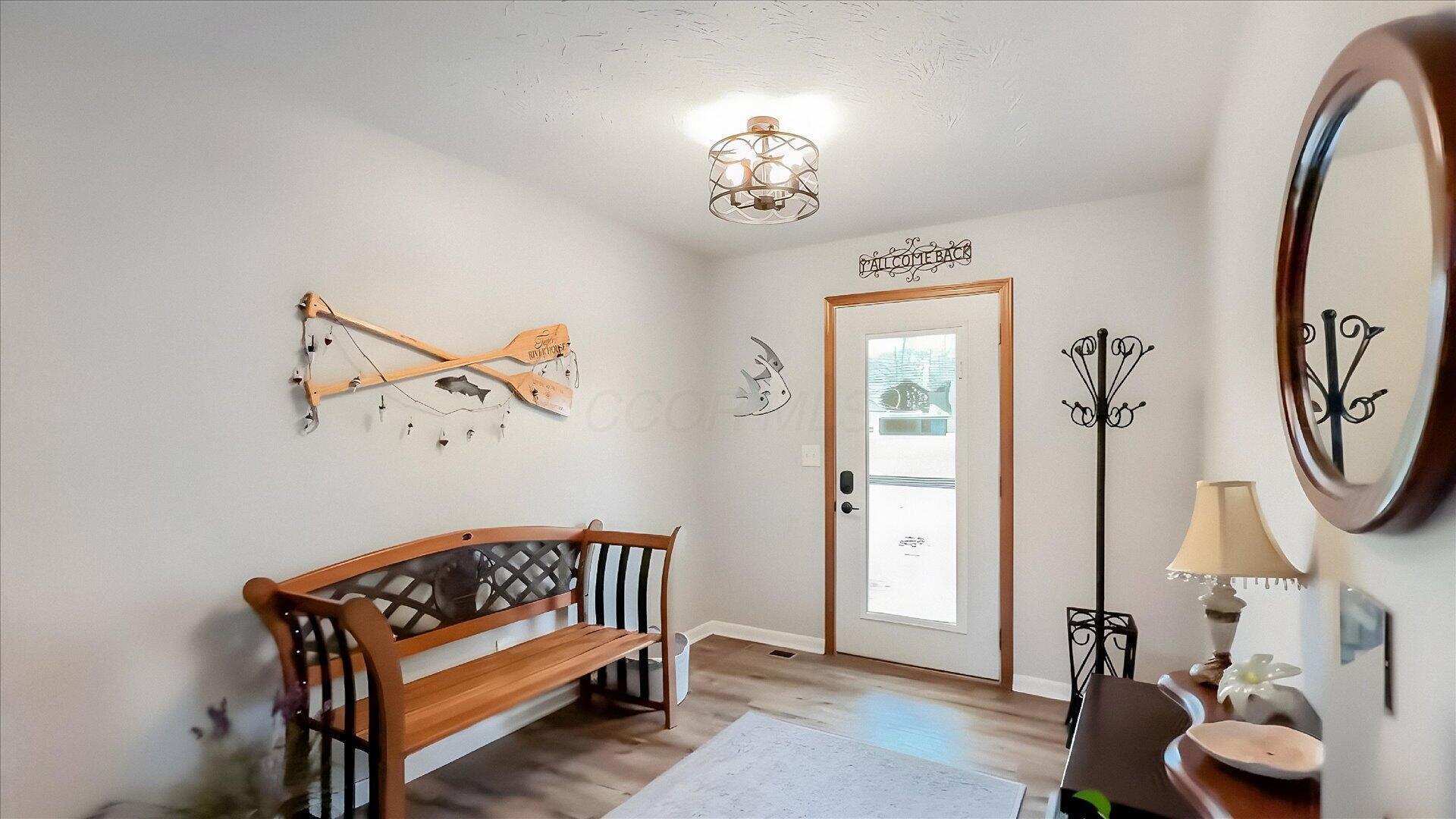 6625 S River Road Property Photo 4