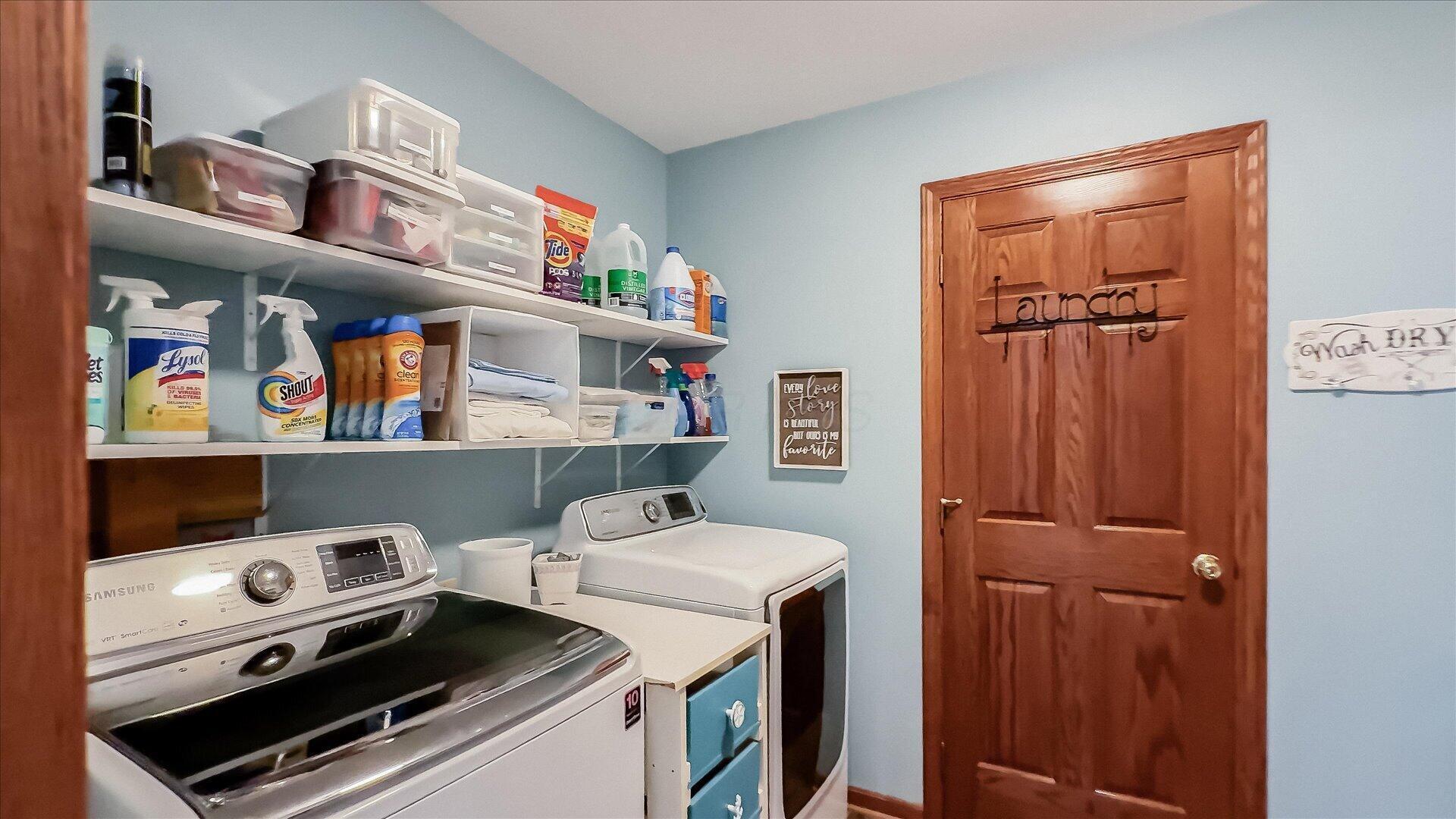 6625 S River Road Property Photo 19