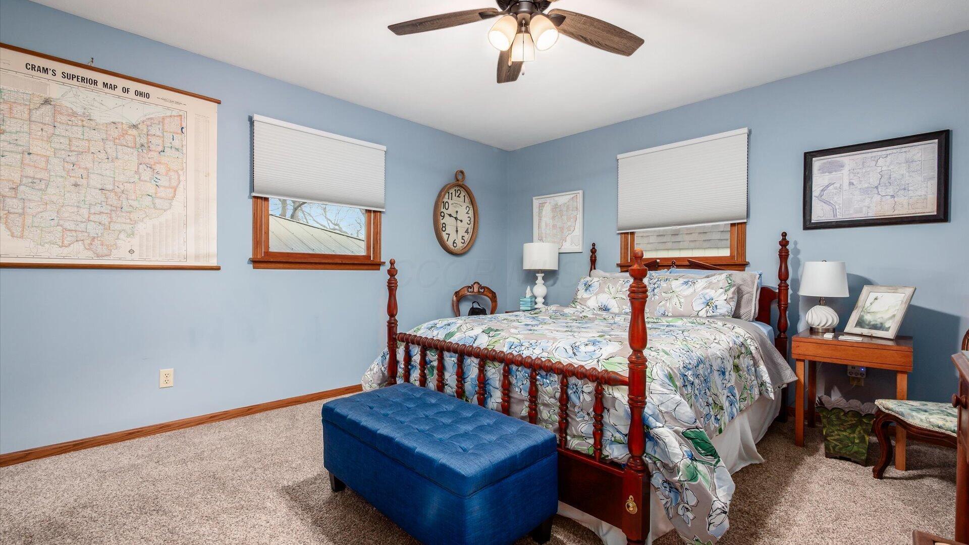 6625 S River Road Property Photo 21