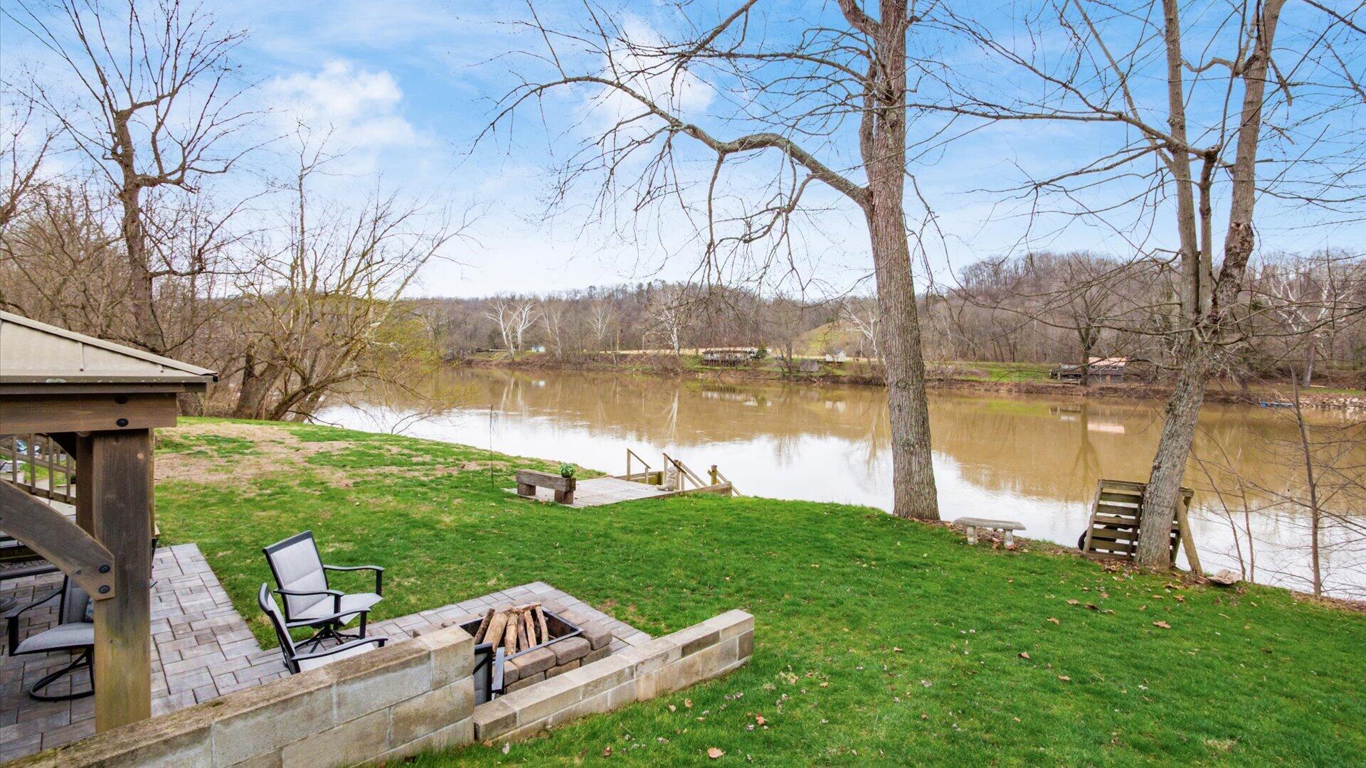6625 S River Road Property Photo 31