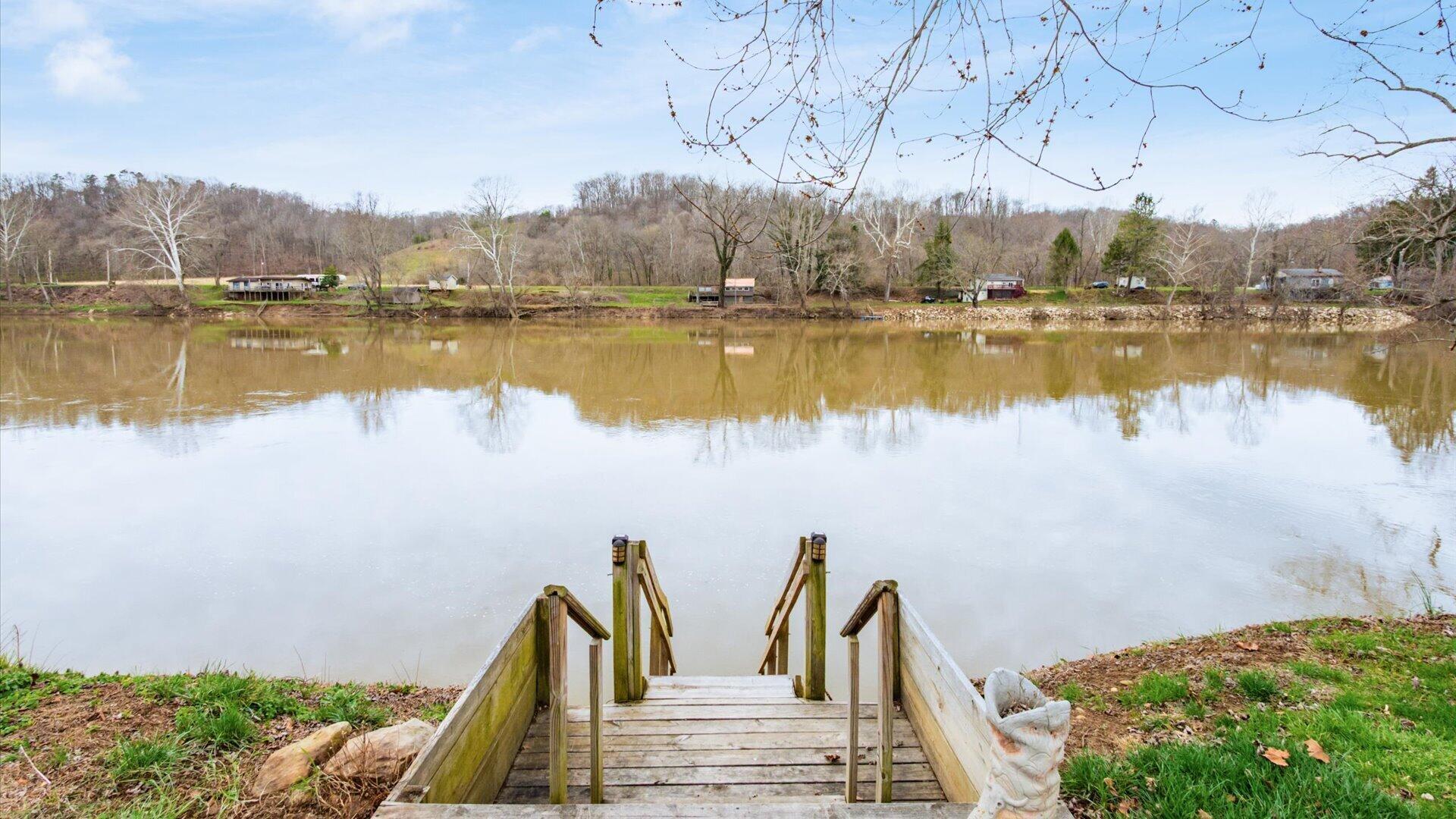 6625 S River Road Property Photo 34