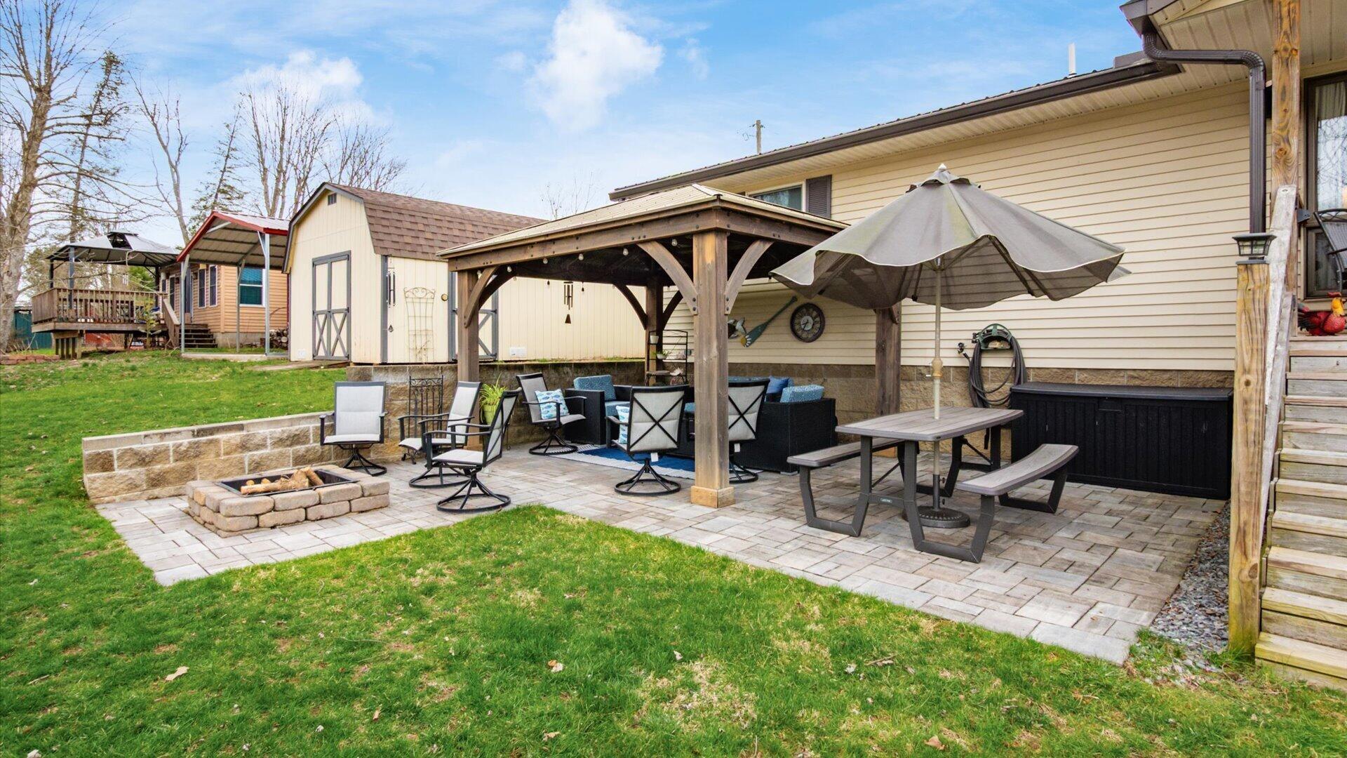 6625 S River Road Property Photo 35