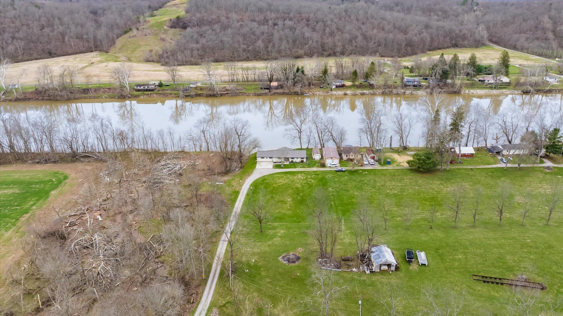 6625 S River Road Property Photo 48