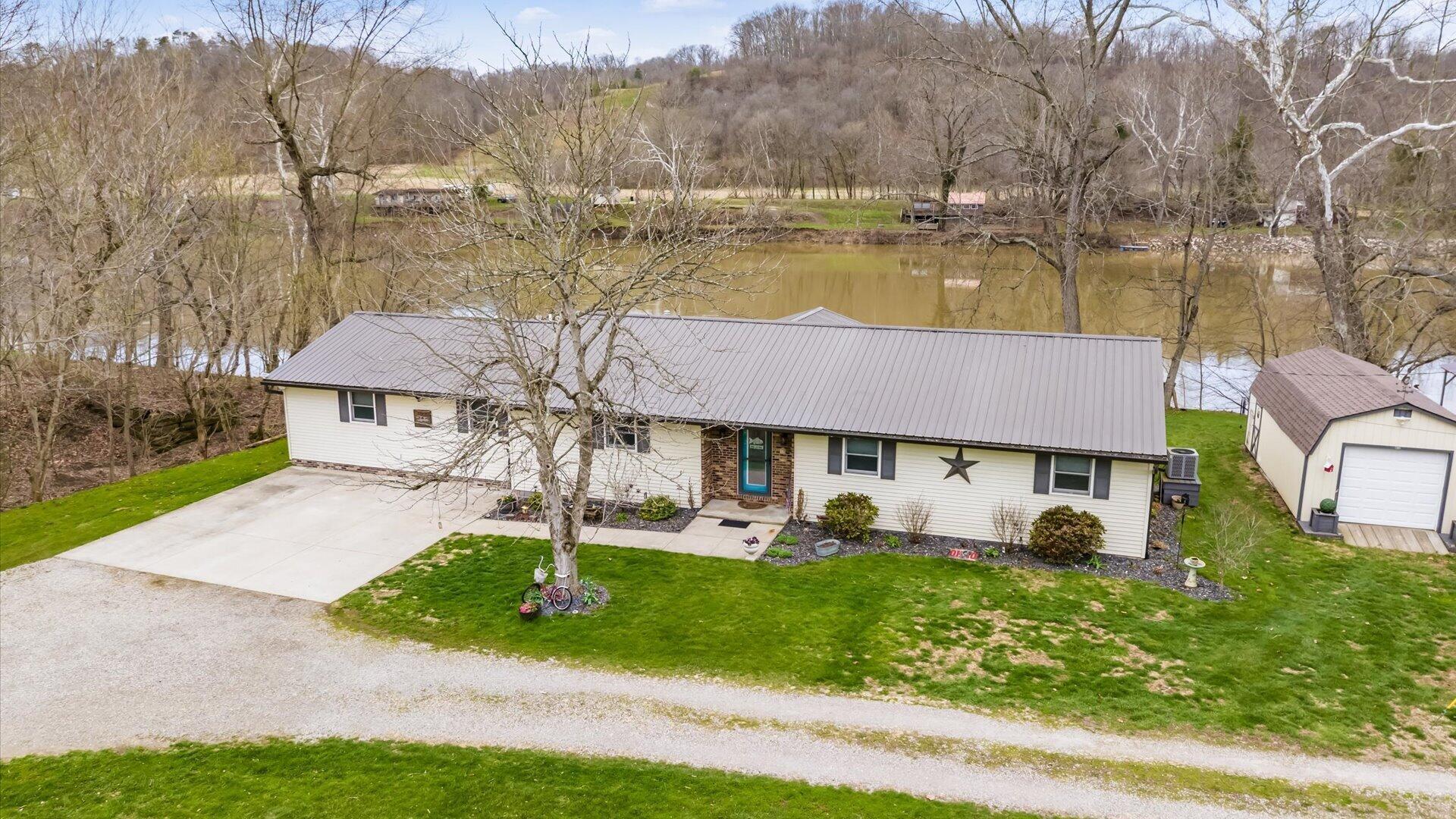 6625 S River Road Property Photo 55
