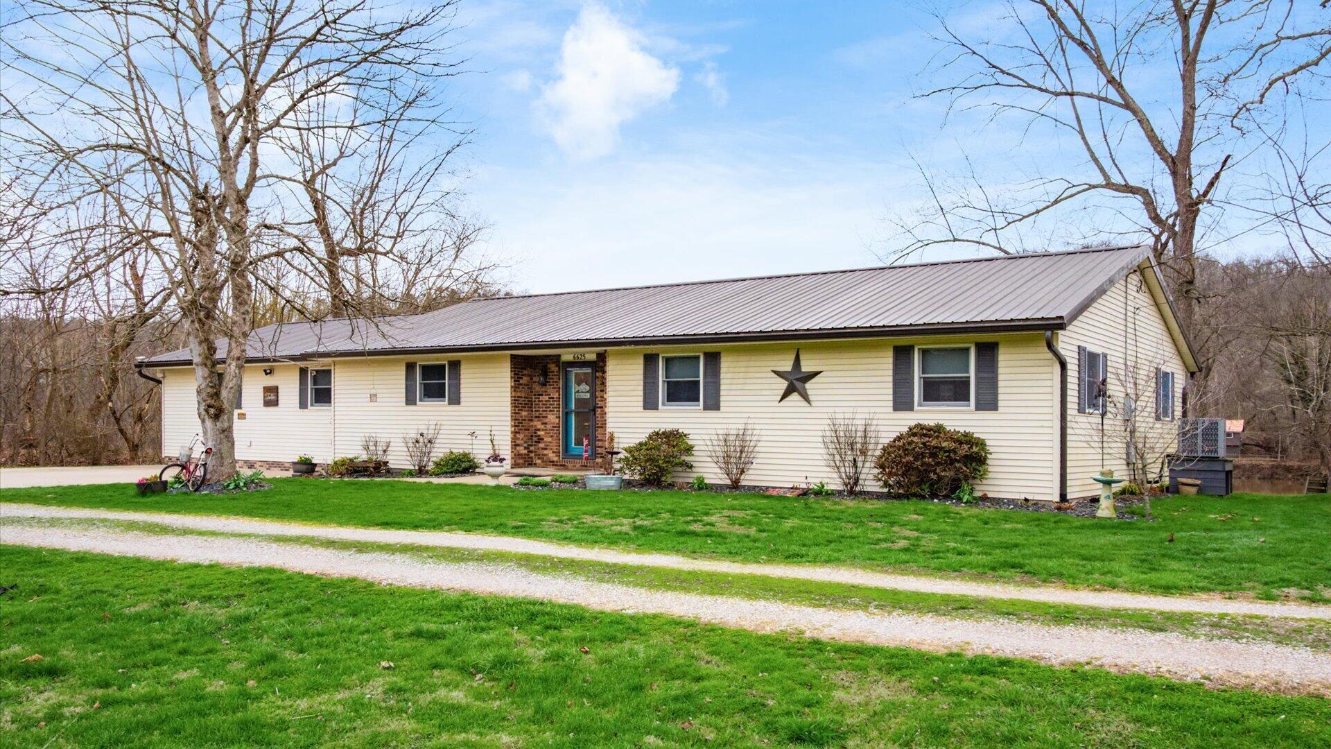 6625 S River Road Property Photo 66