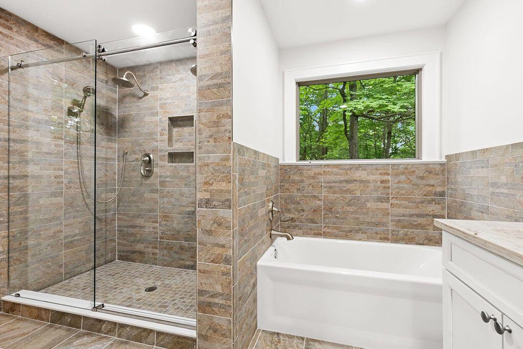 7326 State Route 19, Unit 2 Property Photo 37
