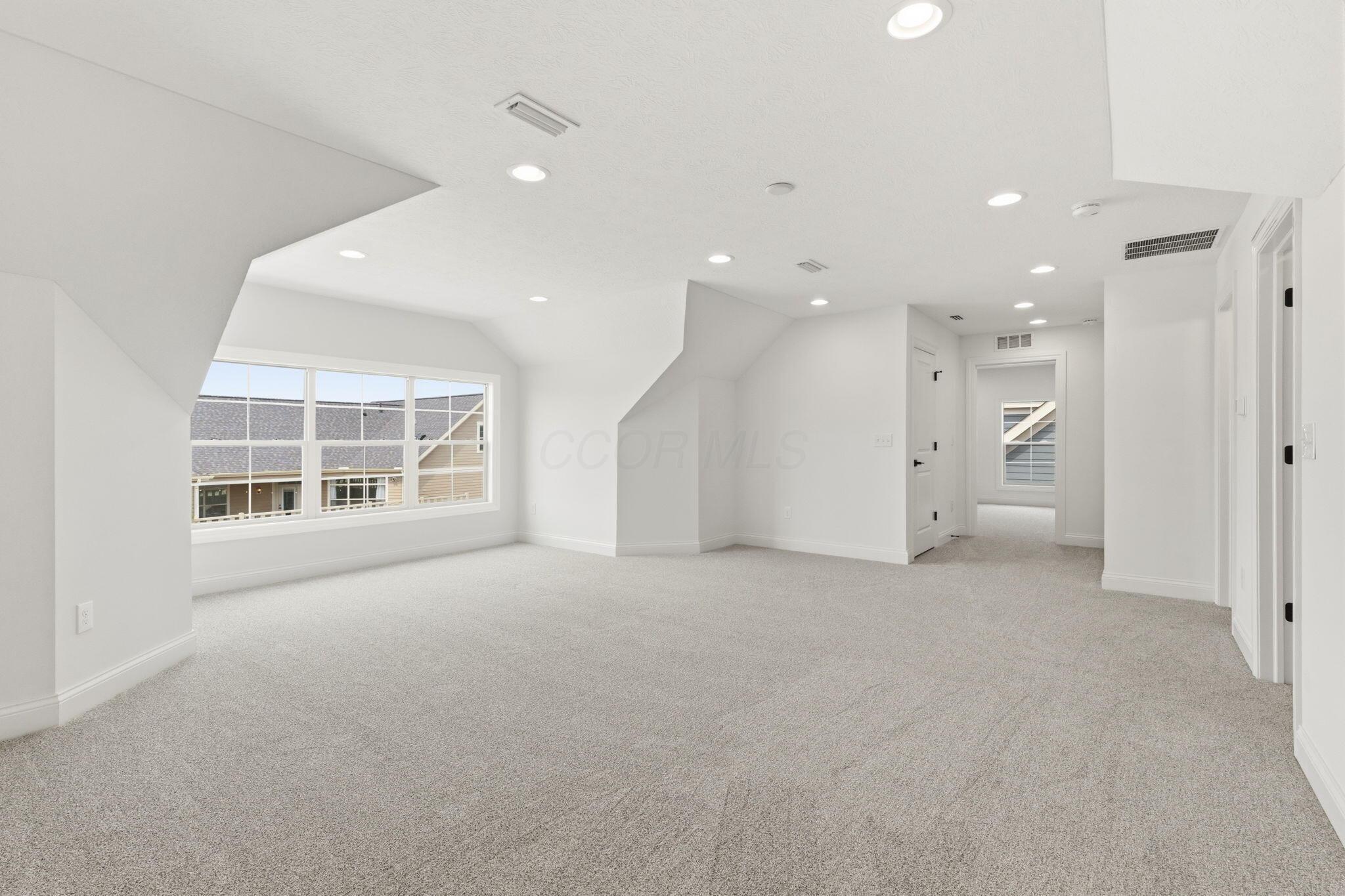 5621 Imperial Lane Property Photo 23