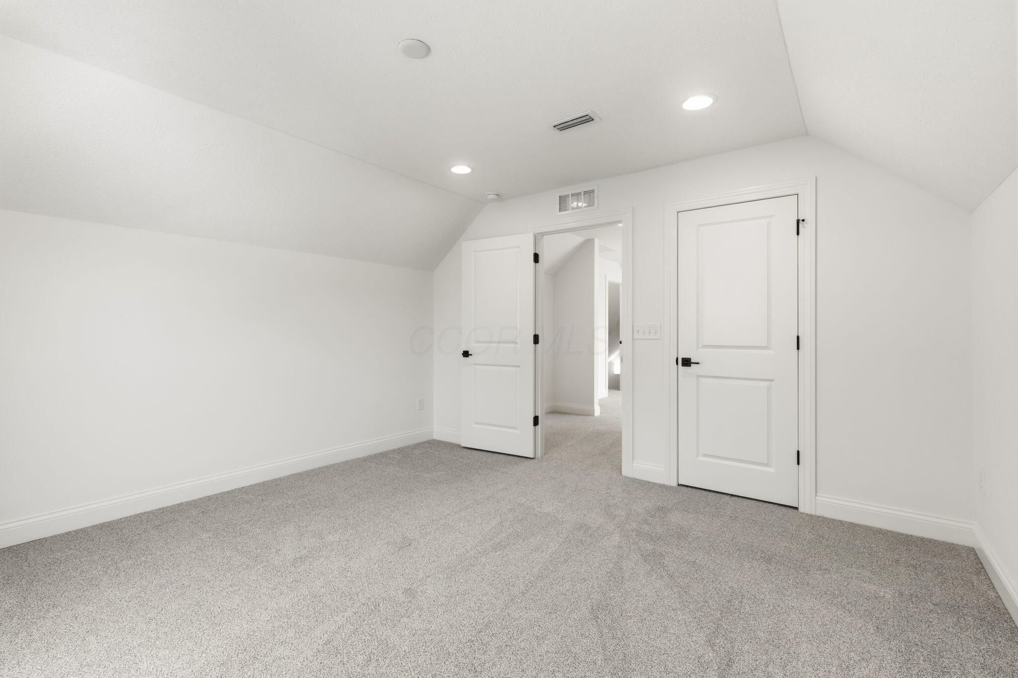 5621 Imperial Lane Property Photo 26