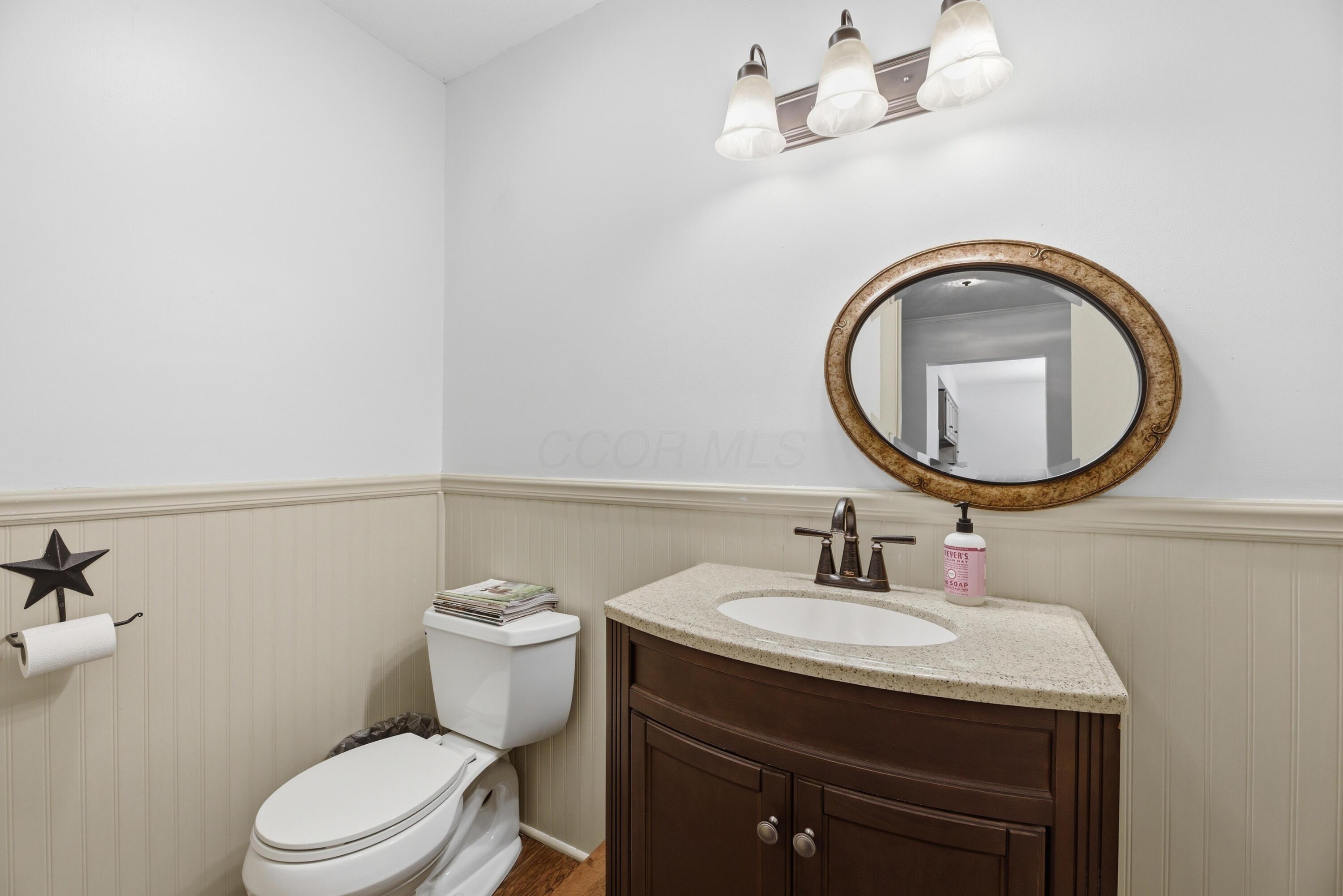 694 Tall Oaks Drive Property Photo 12