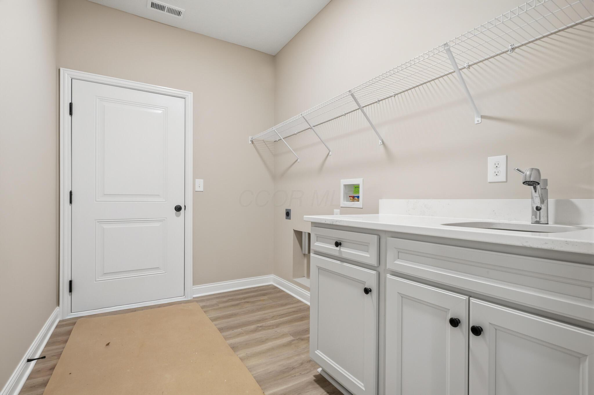 6956 Corsican Loop N Property Photo 28