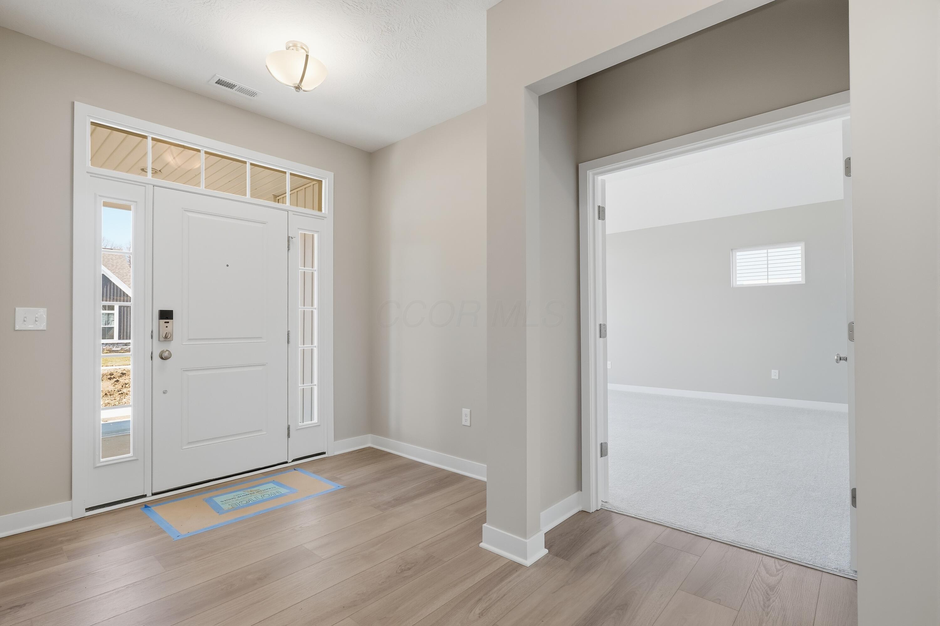 4537 Corsican Loop E Property Photo 5
