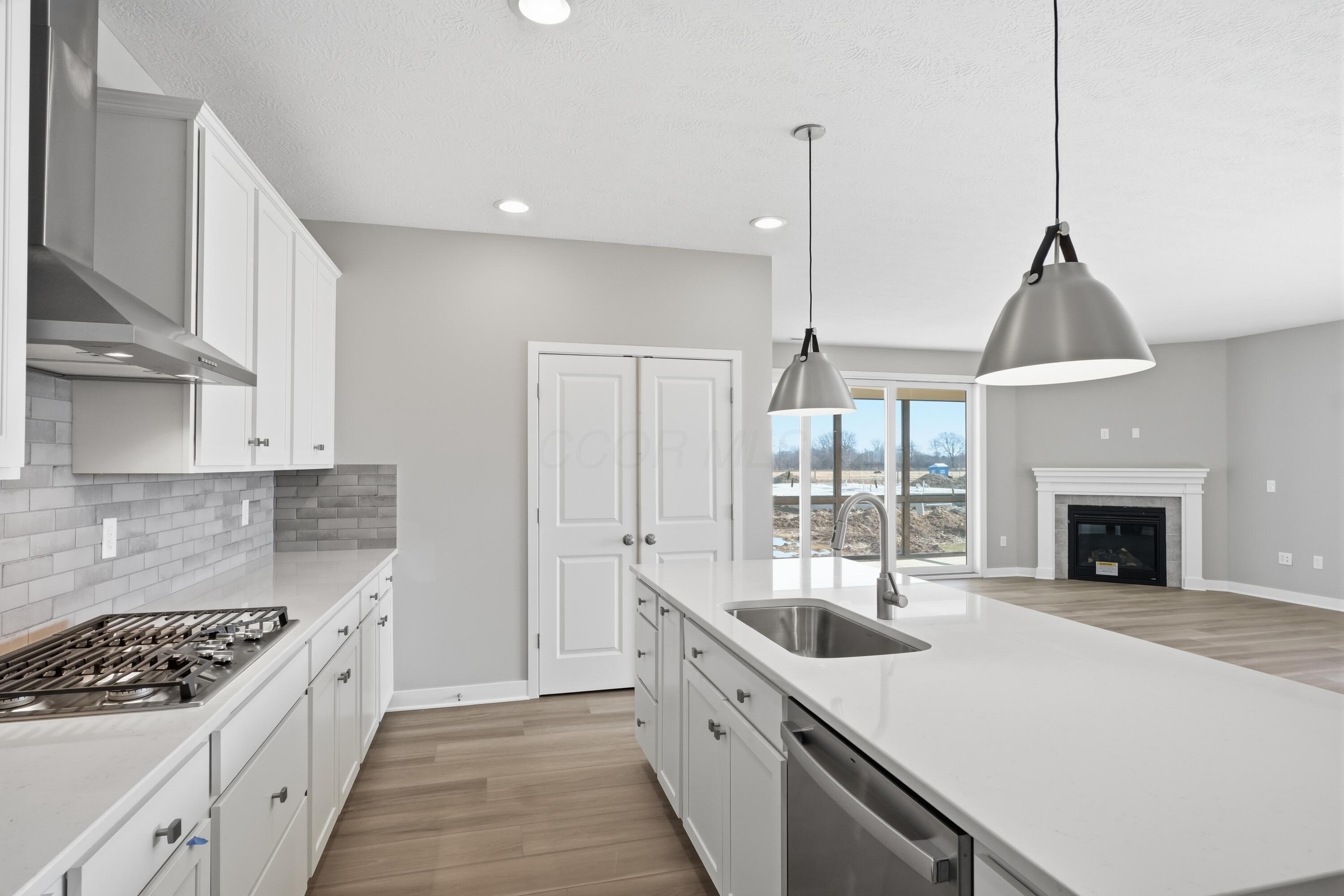 4537 Corsican Loop E Property Photo 15