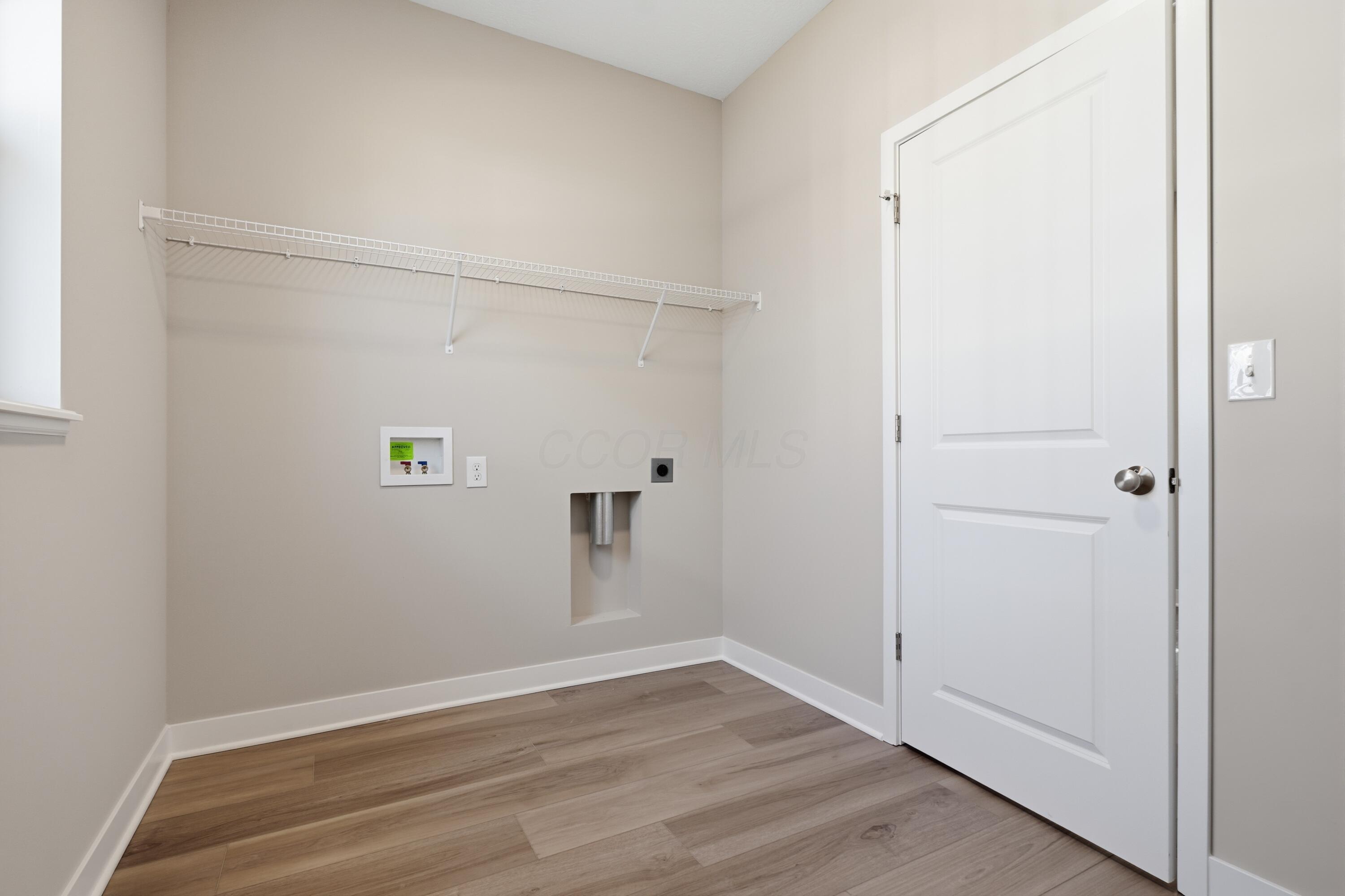 4537 Corsican Loop E Property Photo 24