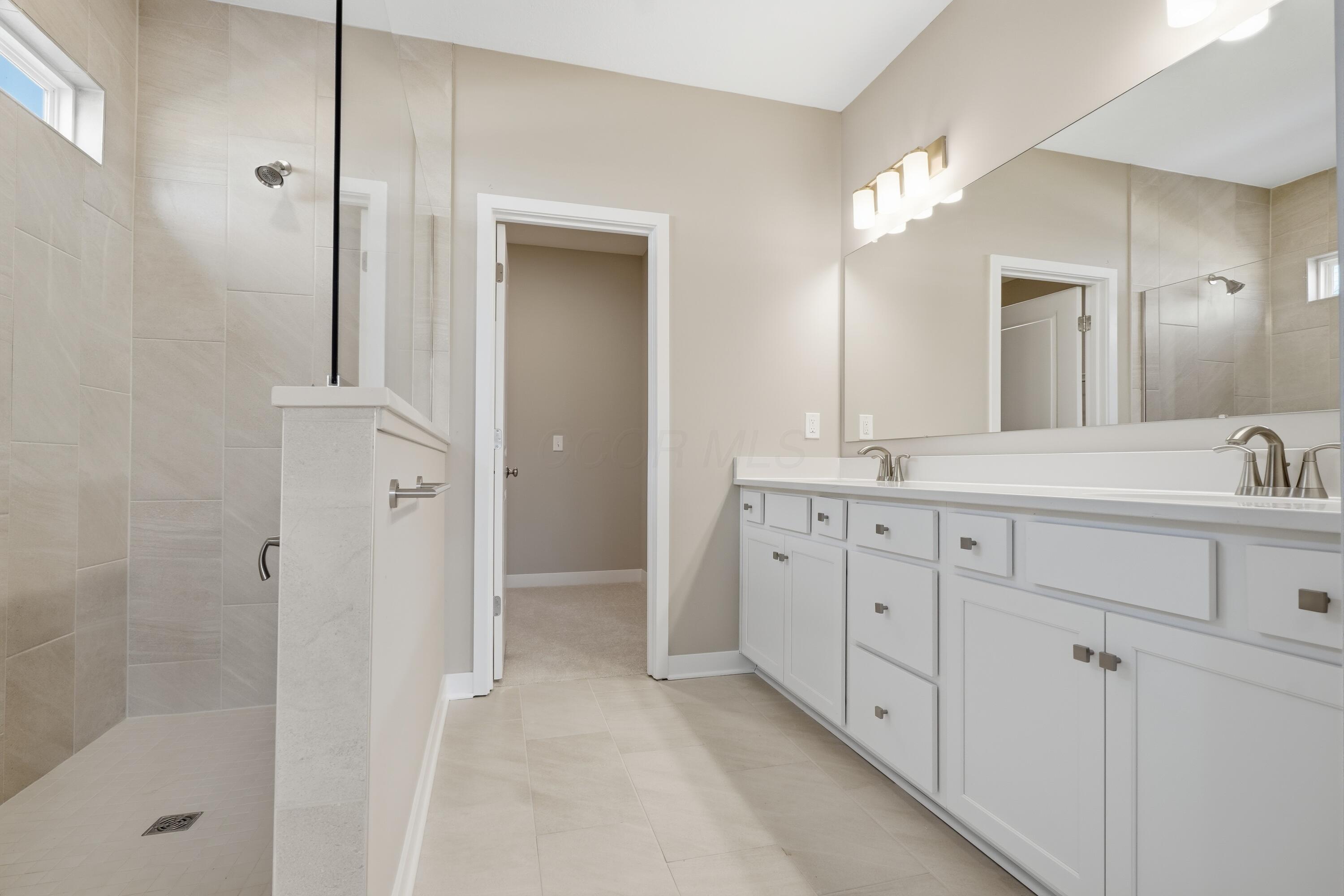 4537 Corsican Loop E Property Photo 29