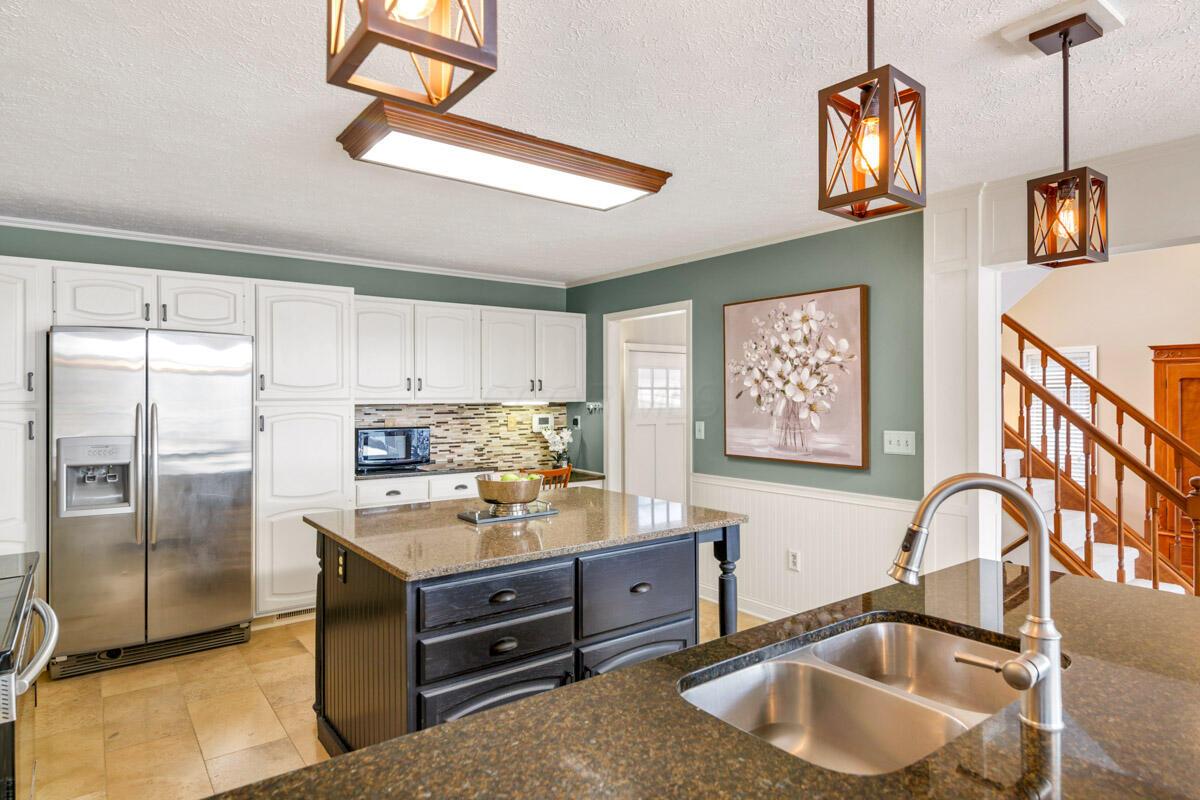 4053 Apple Valley Drive Property Photo 15