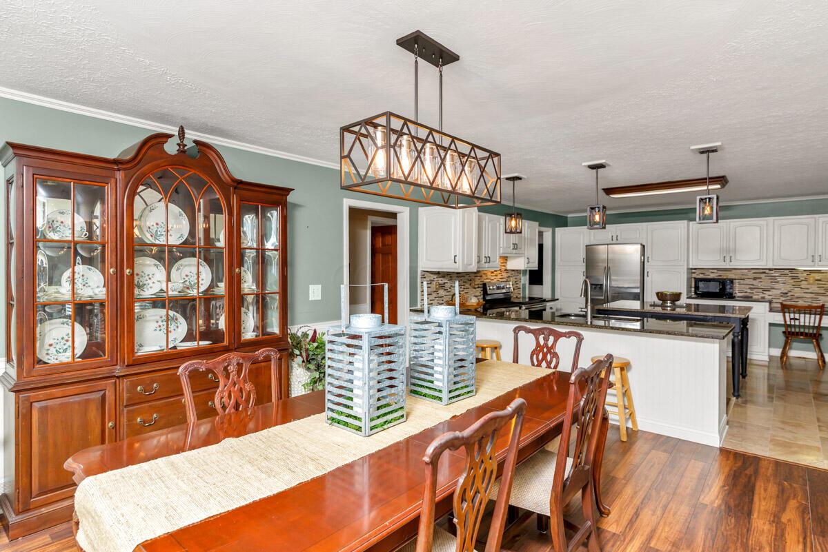 4053 Apple Valley Drive Property Photo 17