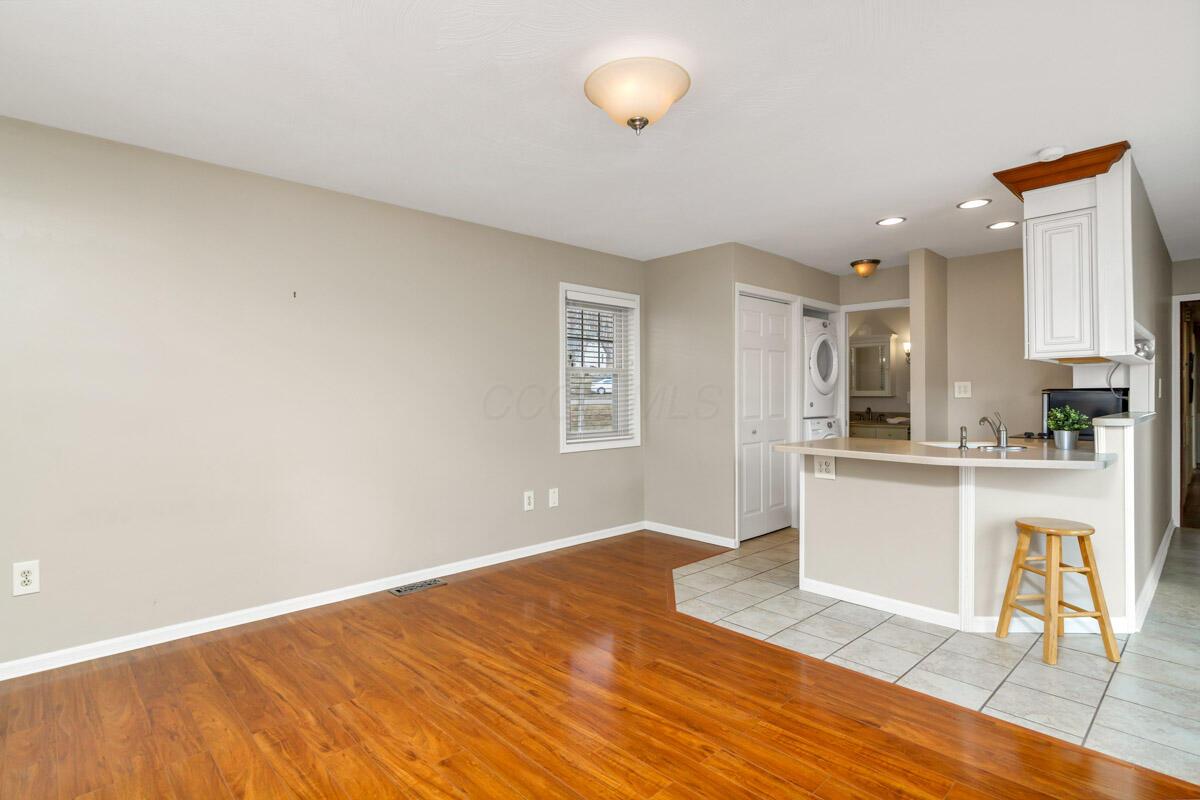 4053 Apple Valley Drive Property Photo 35