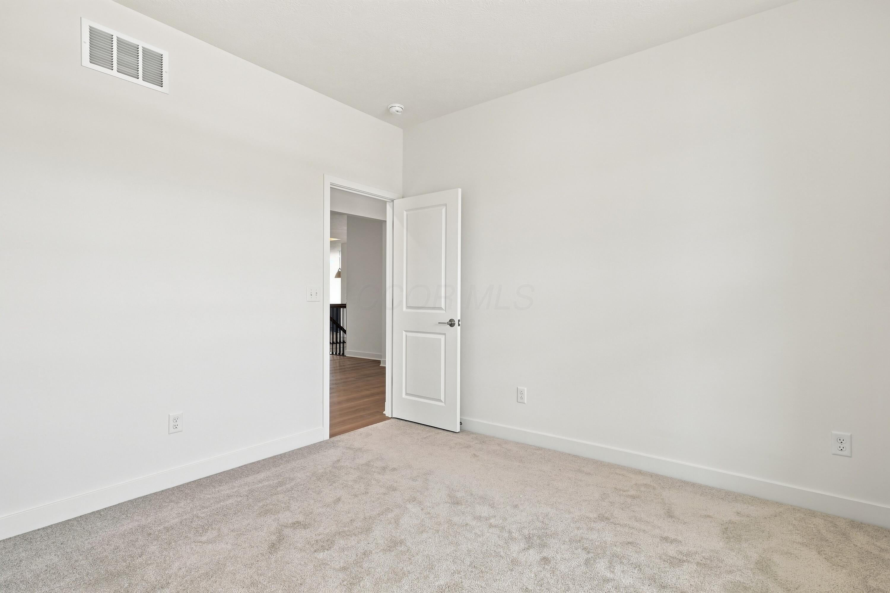 1137 Englemann Drive Property Photo 7