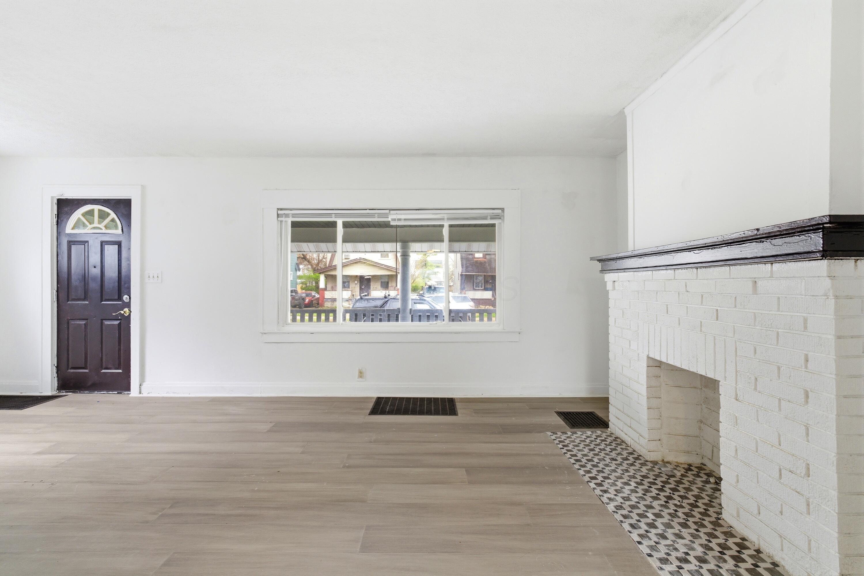 1266 E 22nd Avenue Property Photo 6