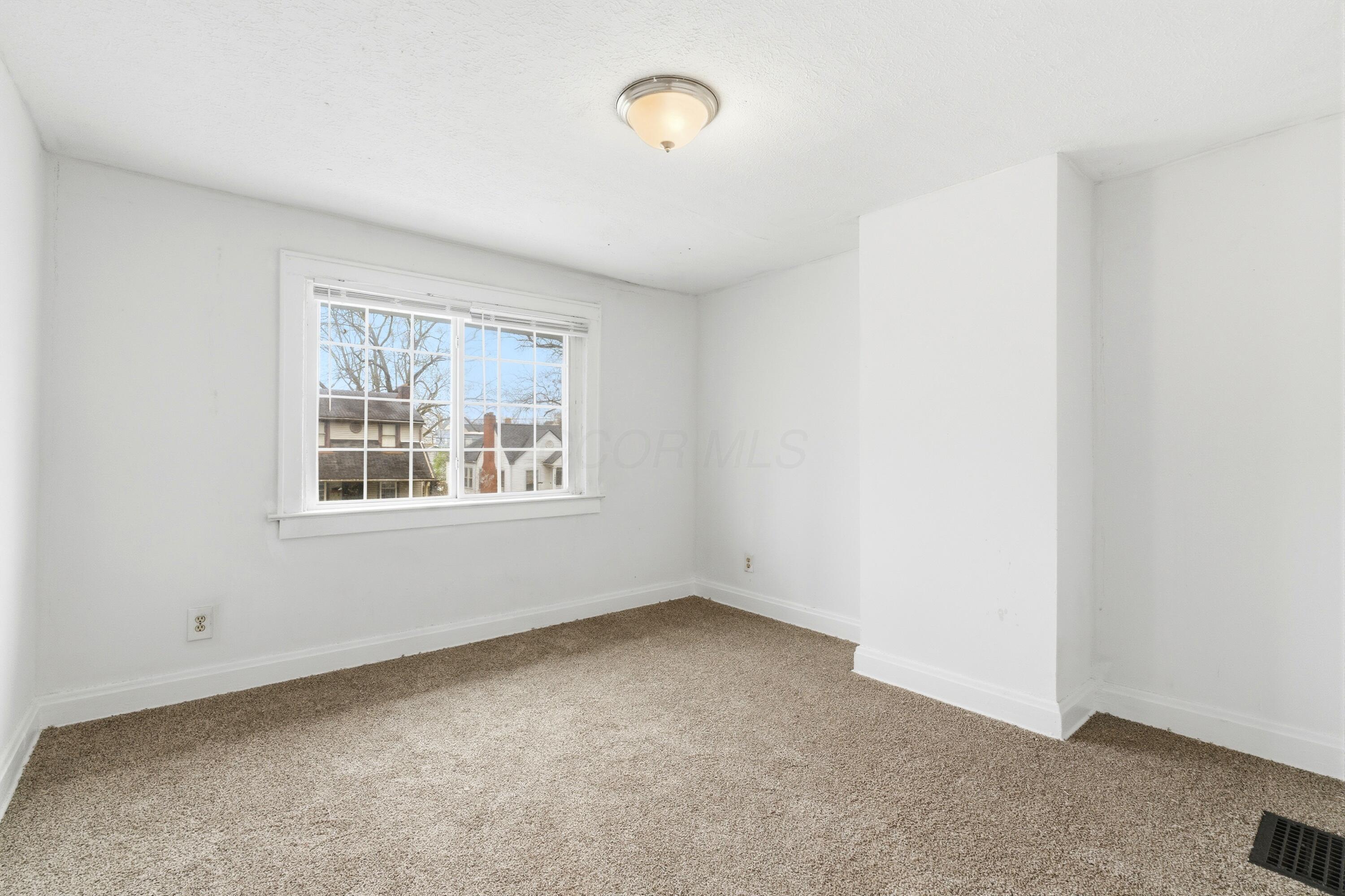 1266 E 22nd Avenue Property Photo 17