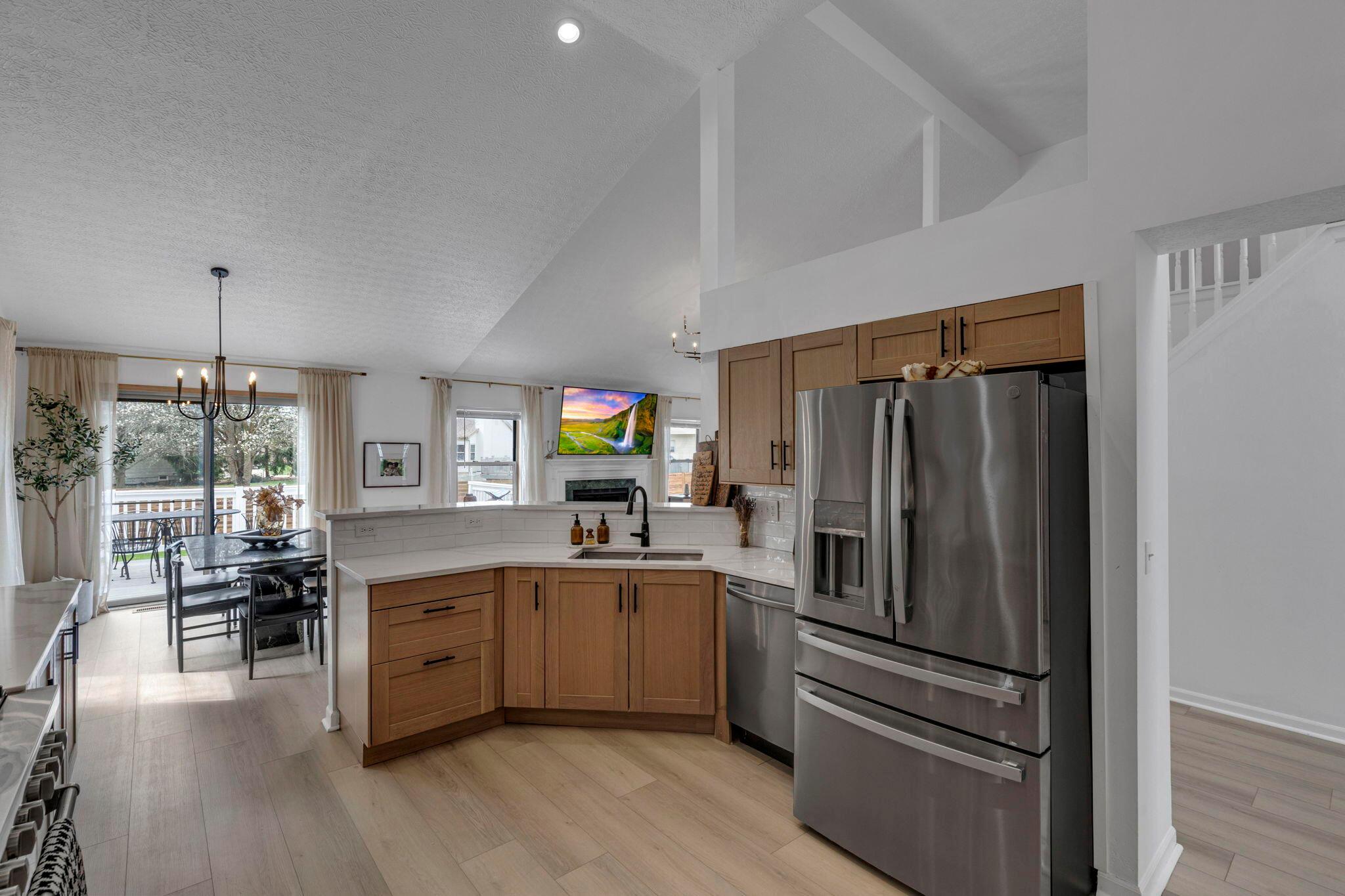 226010322 Property Photo 11