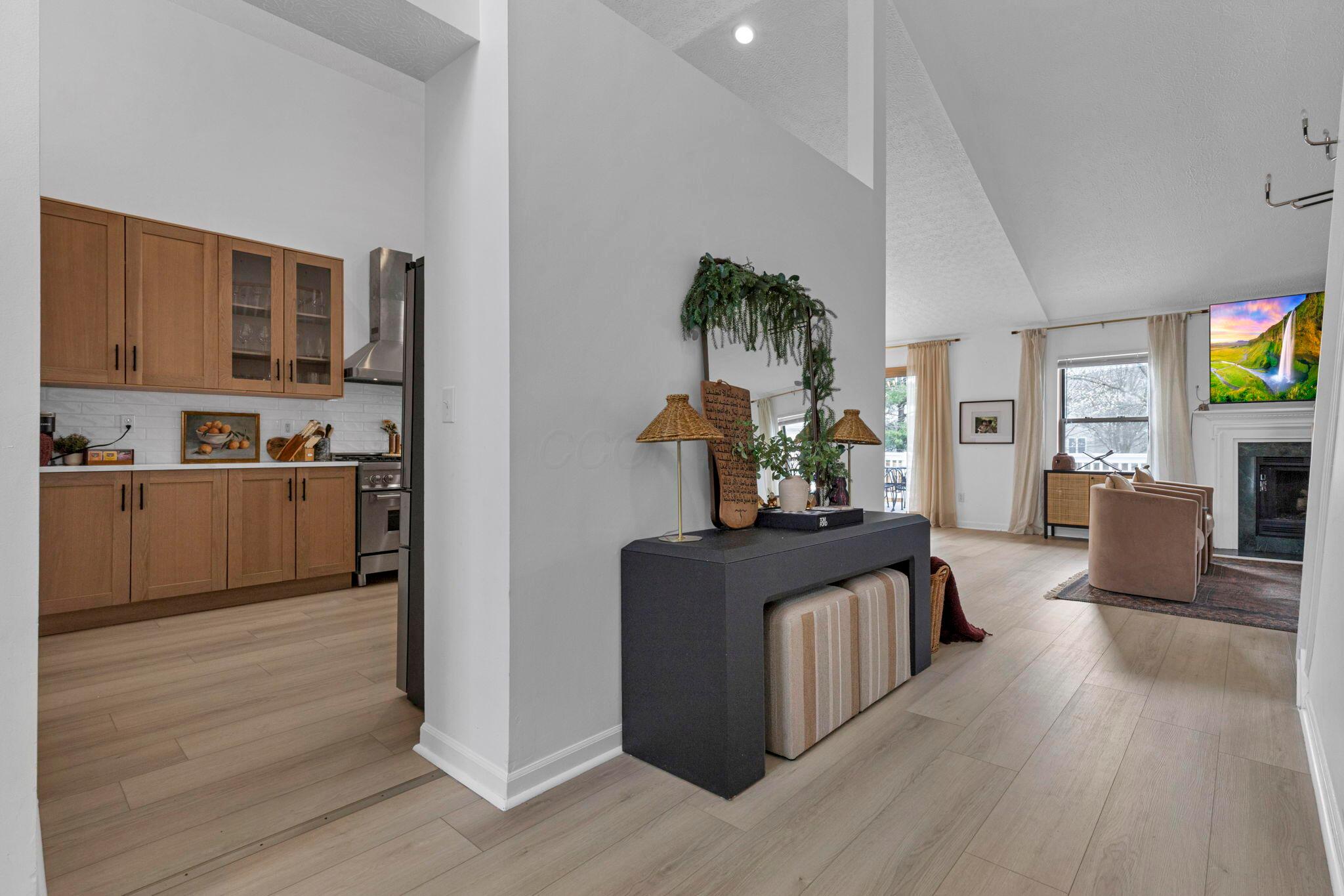 226010322 Property Photo 25