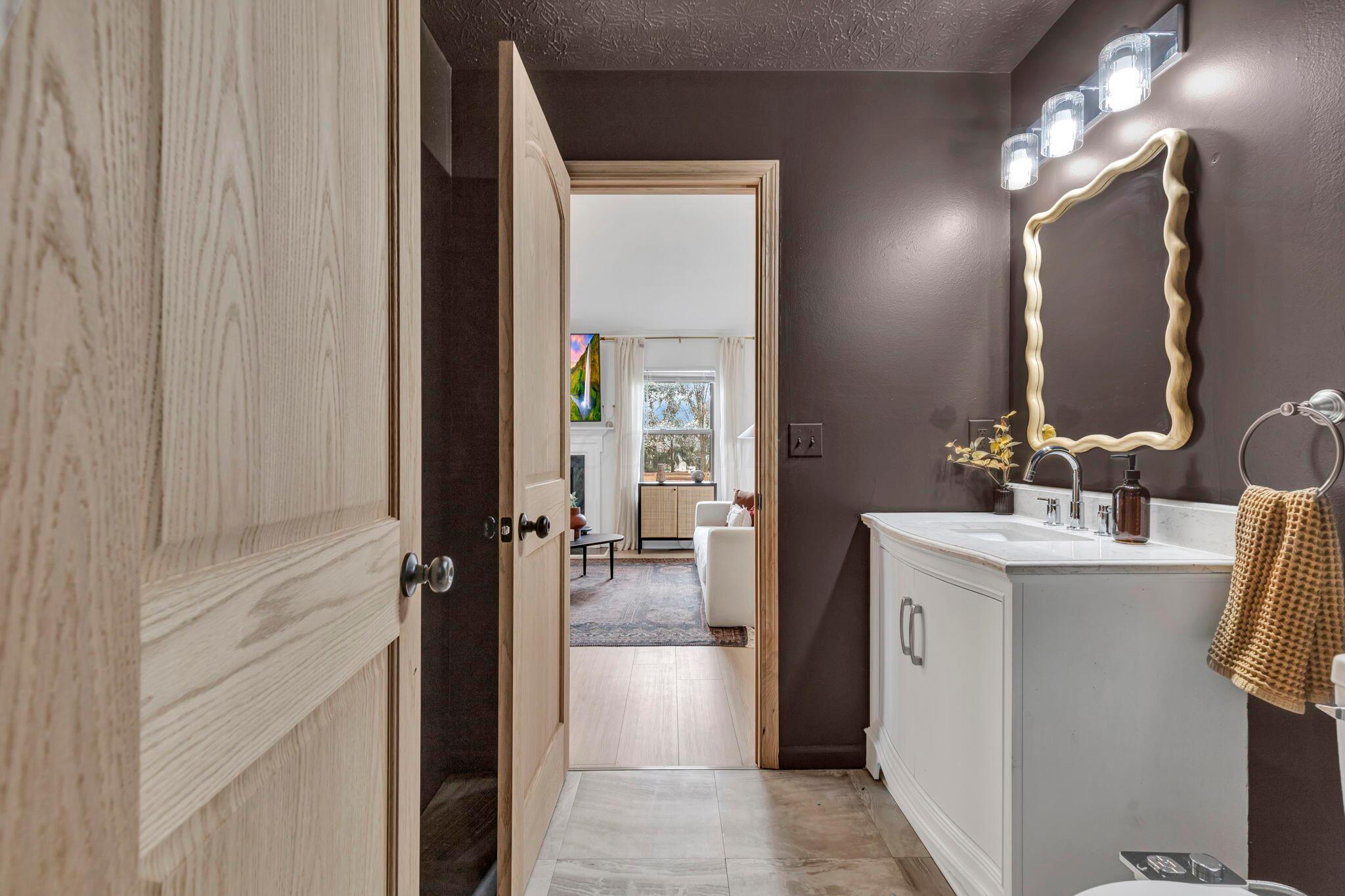 226010322 Property Photo 48