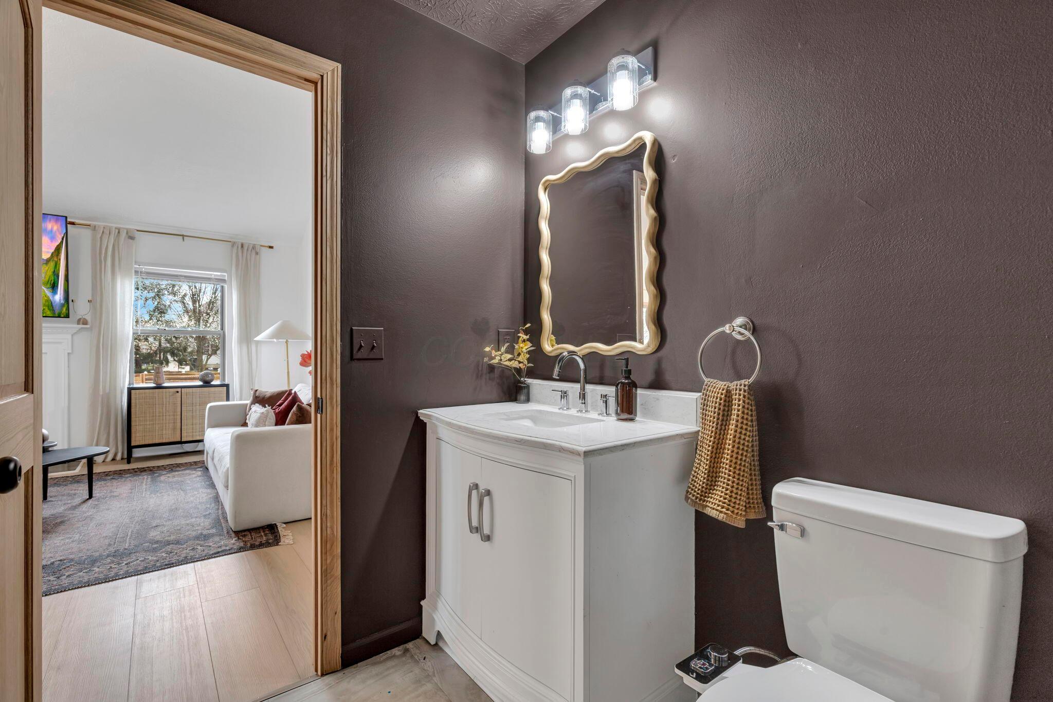 226010322 Property Photo 50