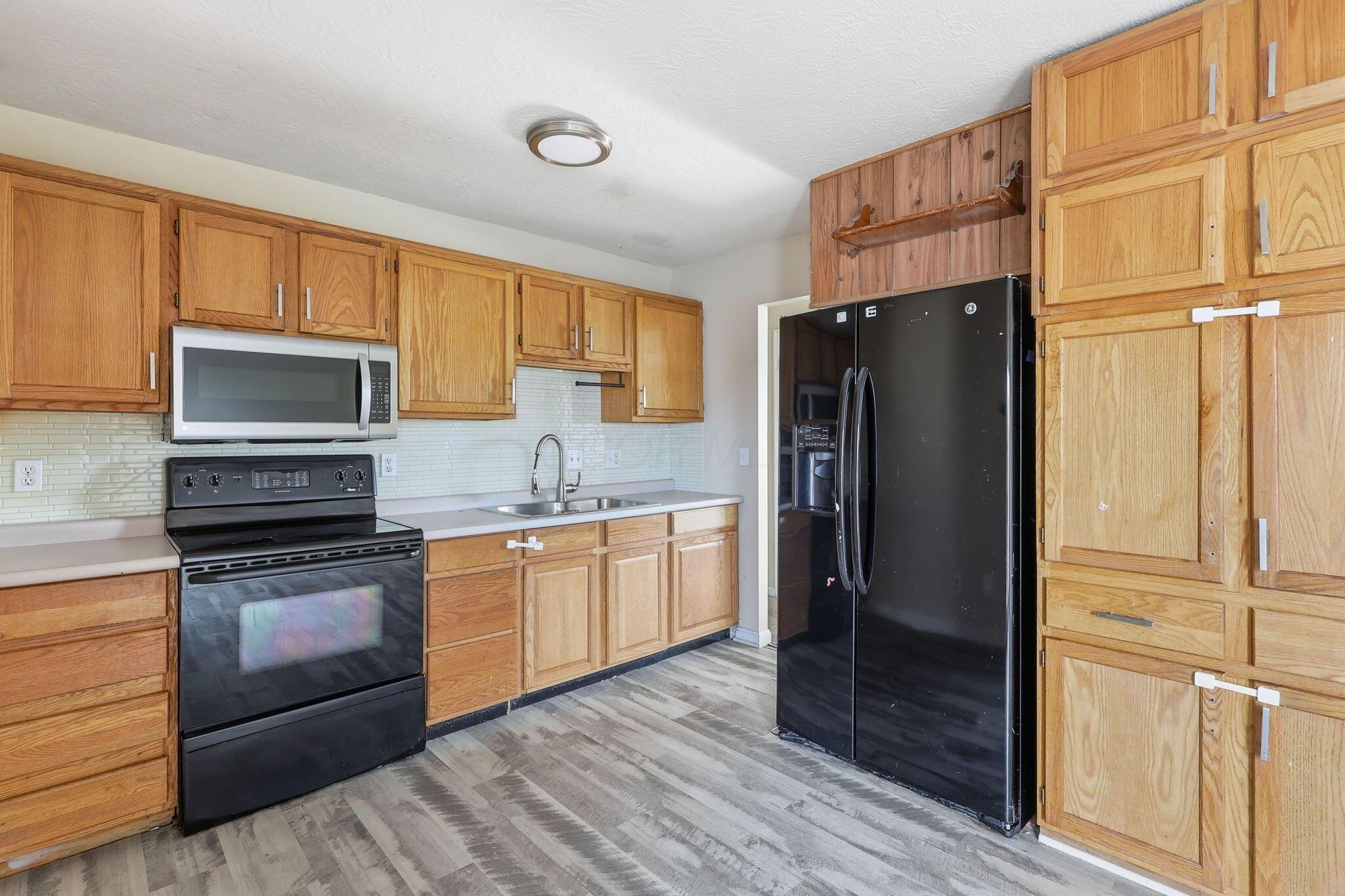 3801 Whetstone Drive Property Photo 14