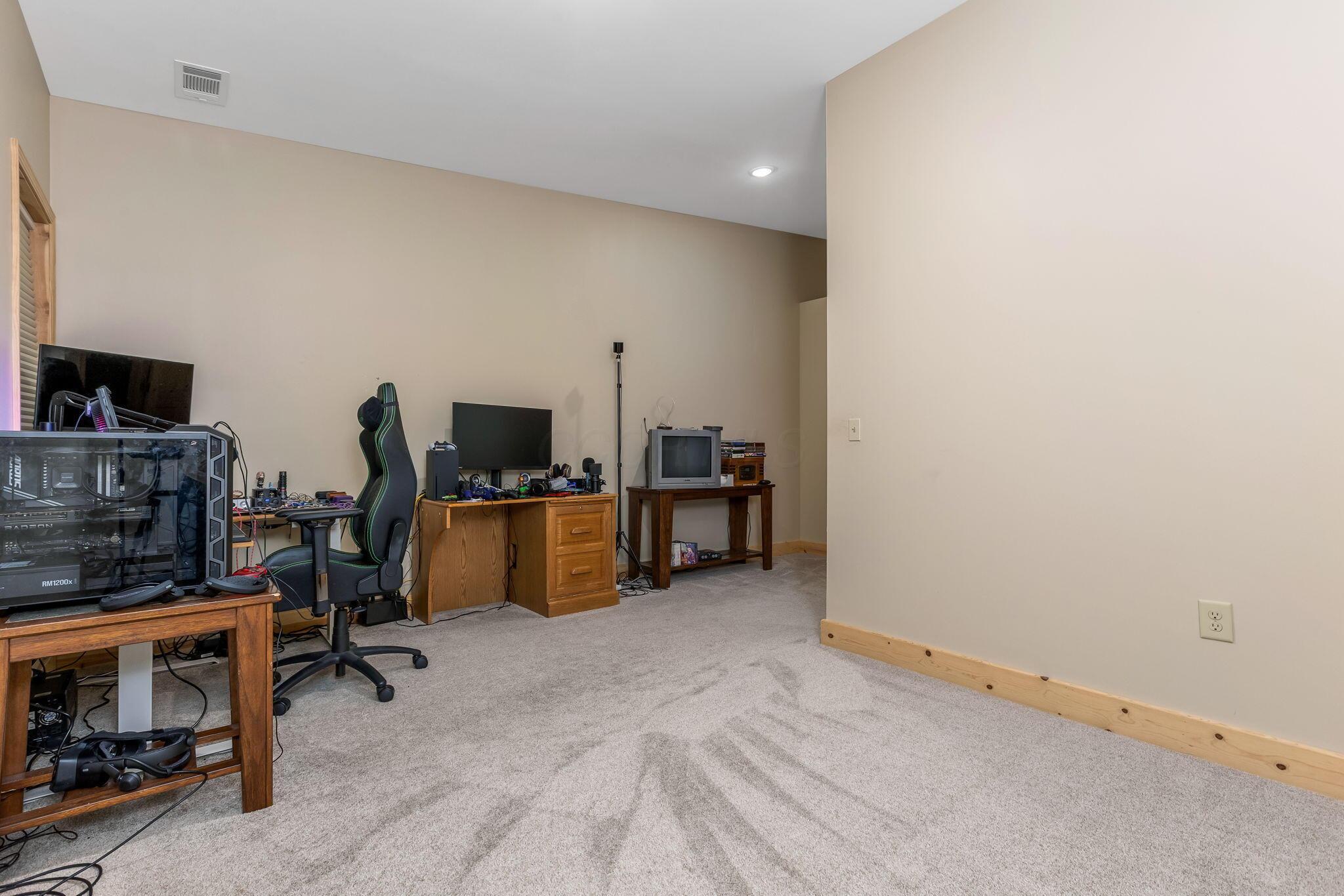 427 Maple Avenue Property Photo 40