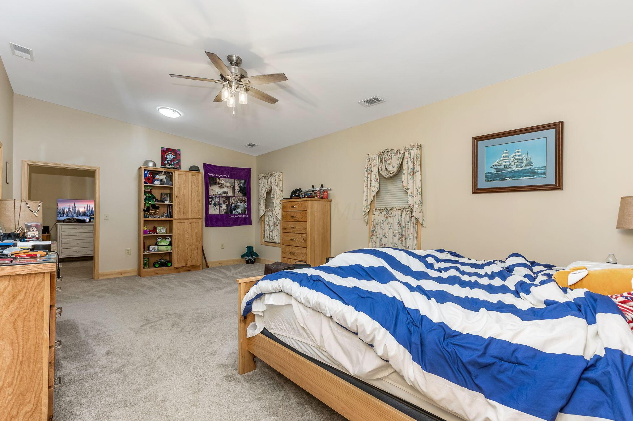 427 Maple Avenue Property Photo 43