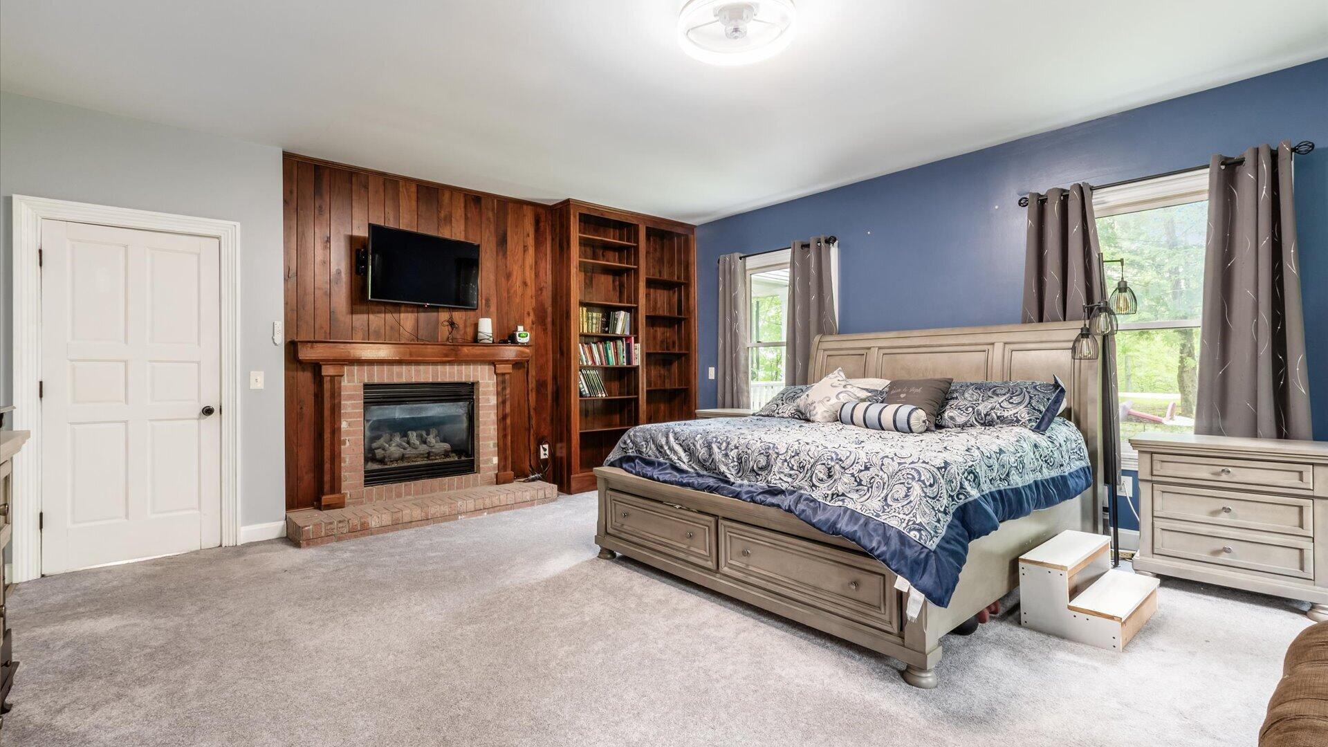 2531 Nicholas Property Photo 14