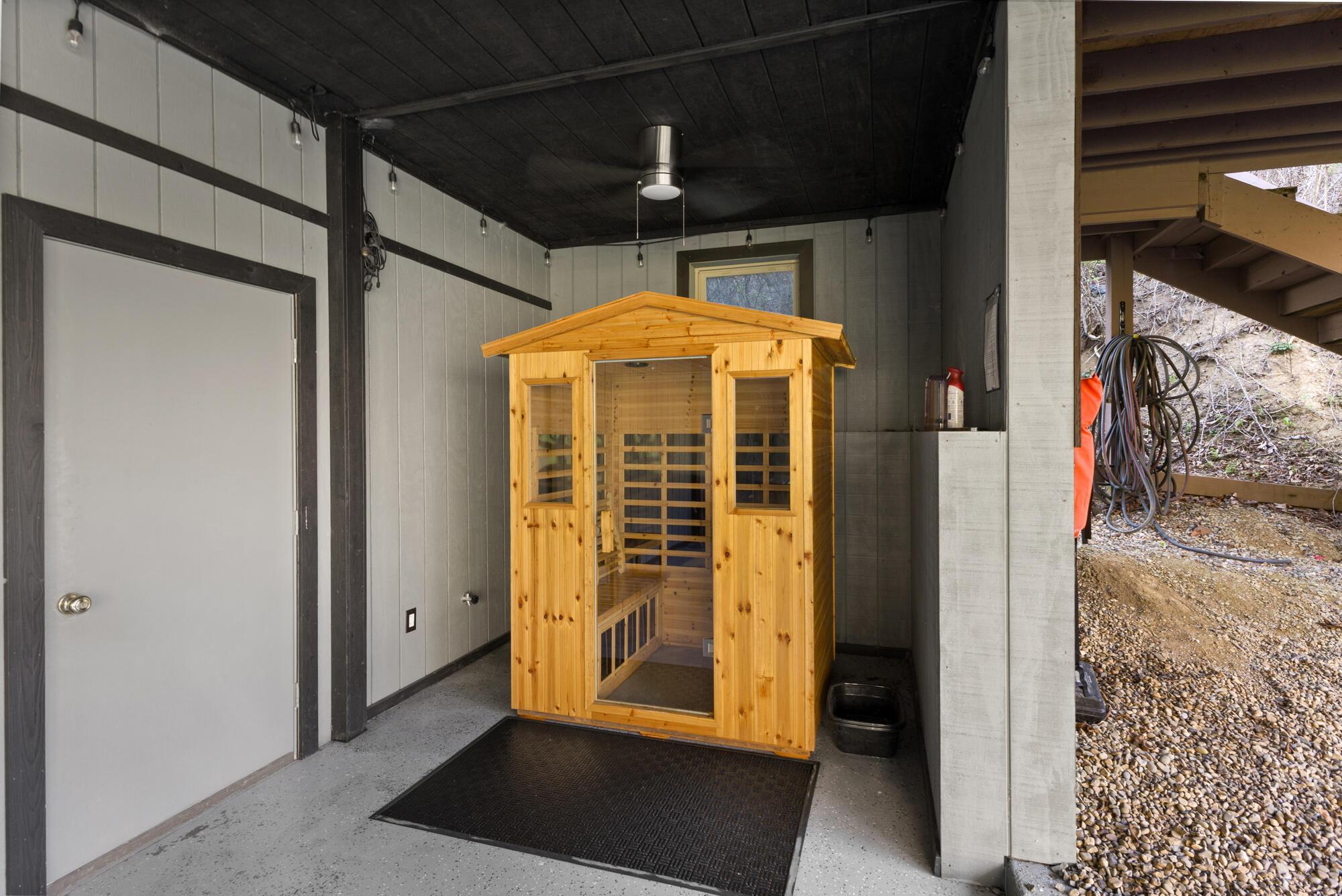 22990 Bates Road Property Photo 41