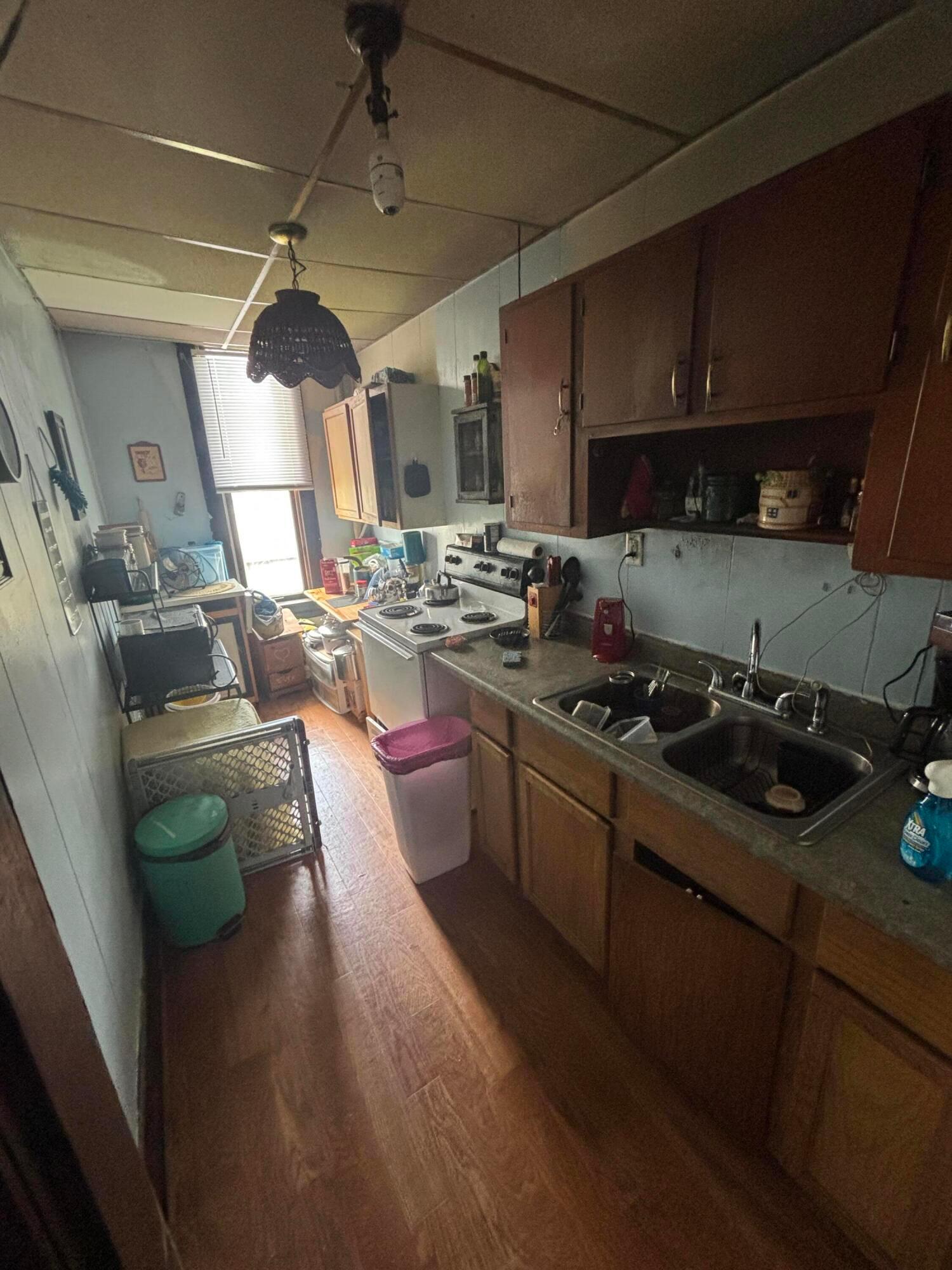 180 Gallagher Avenue Property Photo 8