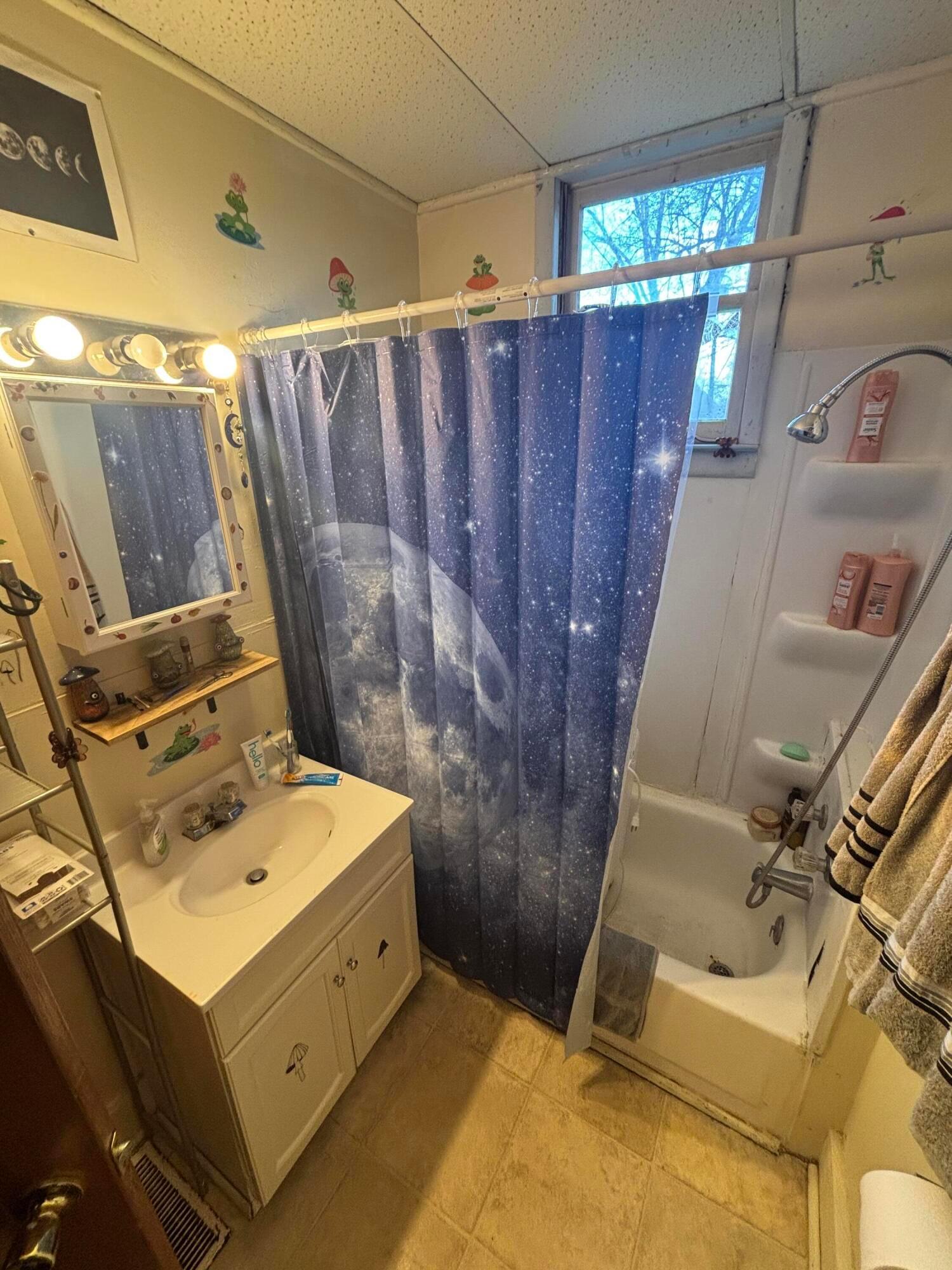 180 Gallagher Avenue Property Photo 18
